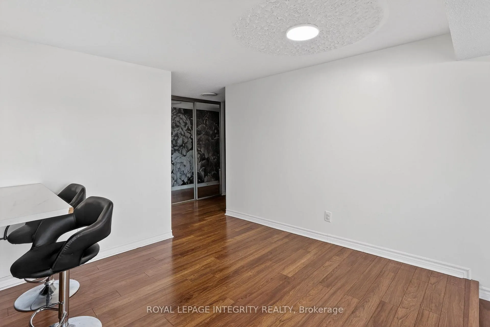 Photo 13 of Unit 605, 1599 Lassiter Terrace, Ottawa, Beaconwood — HOMEH