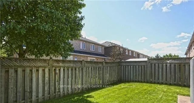 Photo 5 of 11 Canoe Glide Lane, Brampton, Sandringham-Wellington — HOMEH