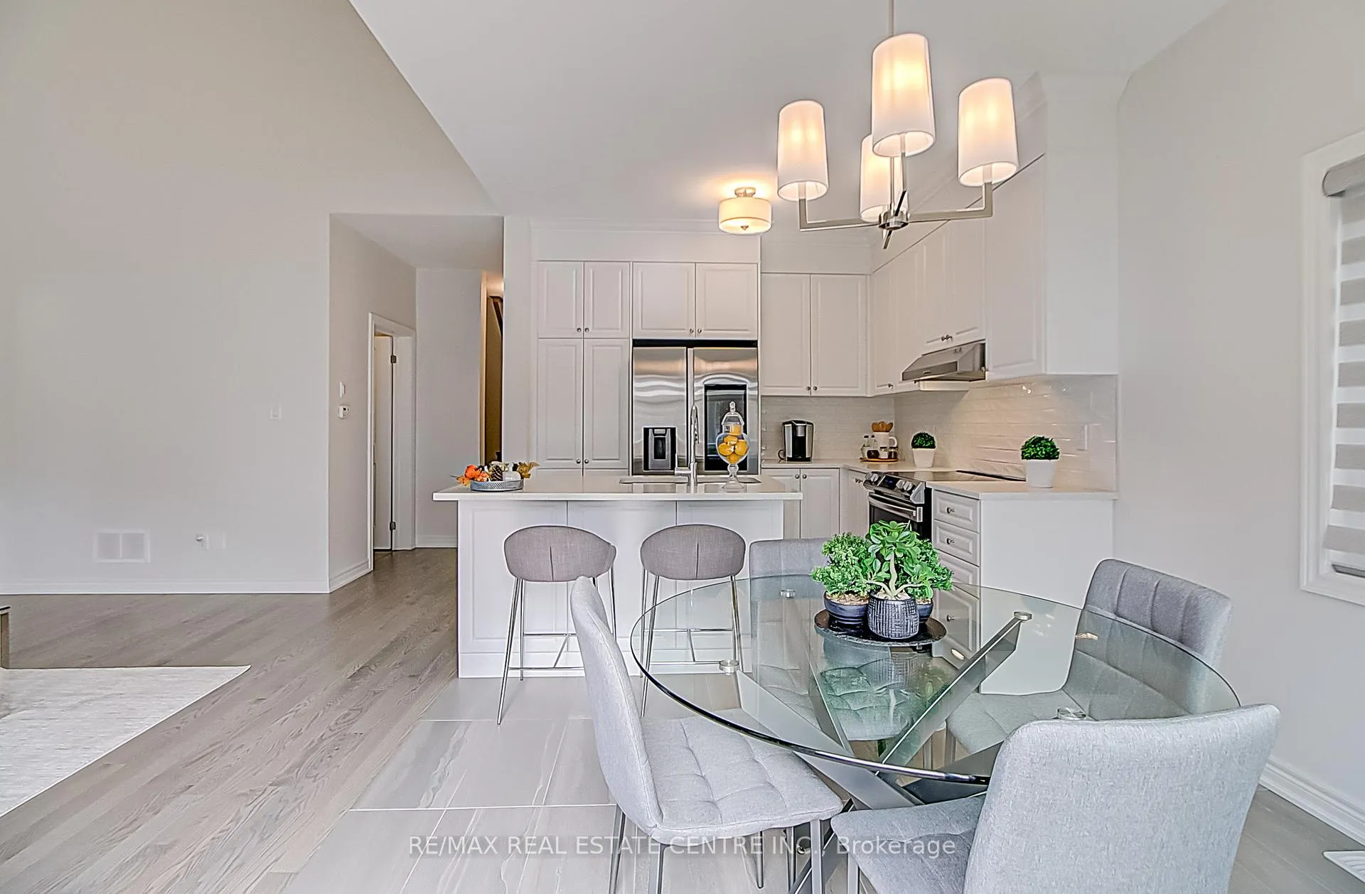 Photo 8 of 4 Clermiston Crescent, Brampton, Sandringham-Wellington — HOMEH