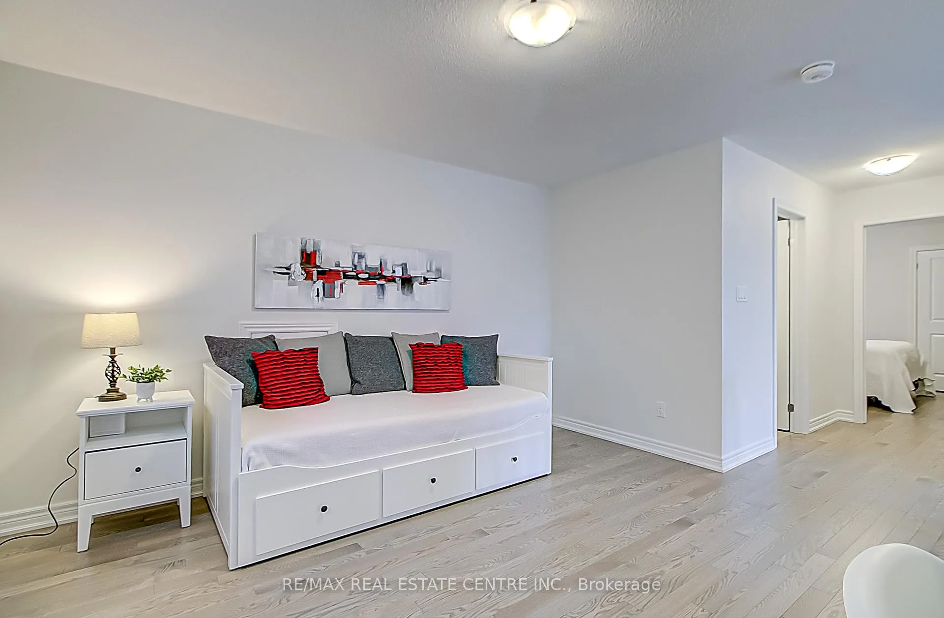 Photo 31 of 4 Clermiston Crescent, Brampton, Sandringham-Wellington — HOMEH
