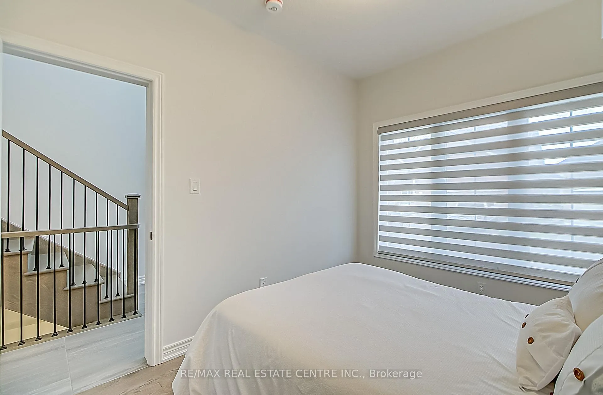 Photo 33 of 4 Clermiston Crescent, Brampton, Sandringham-Wellington — HOMEH