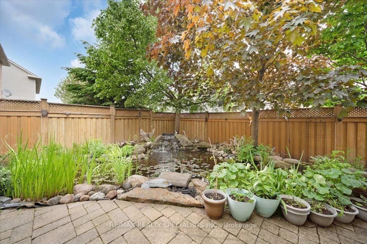 Photo 34 of 28 Redcastle Street, Brampton, Fletcher's Meadow — HOMEH