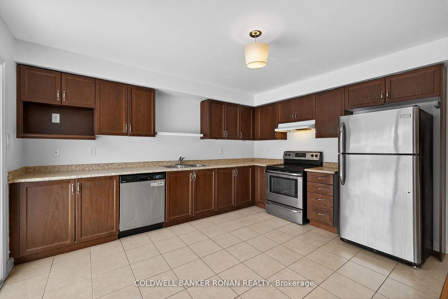 Photo 5 of 83 Swenson Street, New Tecumseth, Alliston — HOMEH