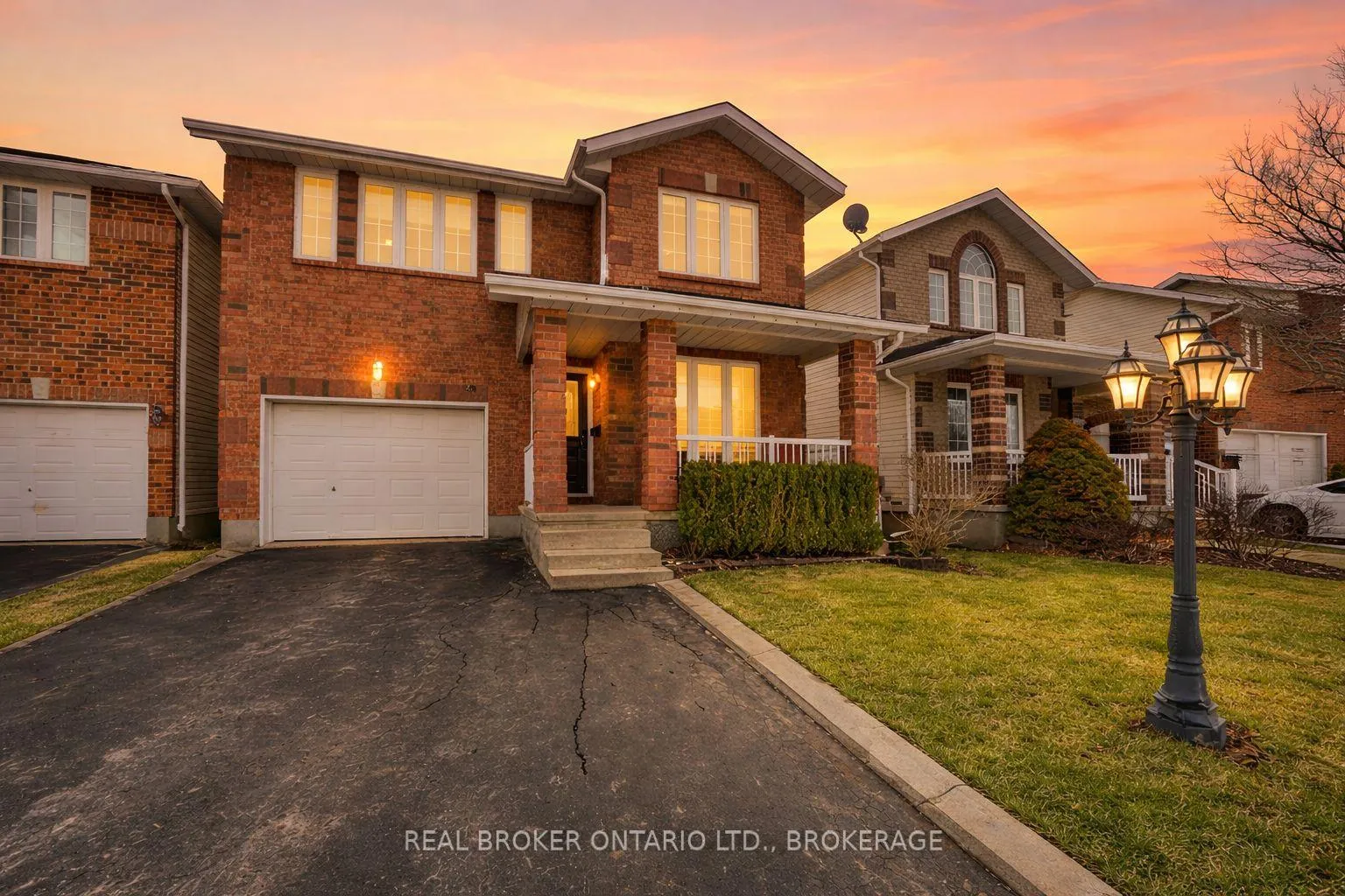 Photo 1 of 85 Schooner Drive, Kingston, Kingston East (Incl Barret Crt) — HOMEH