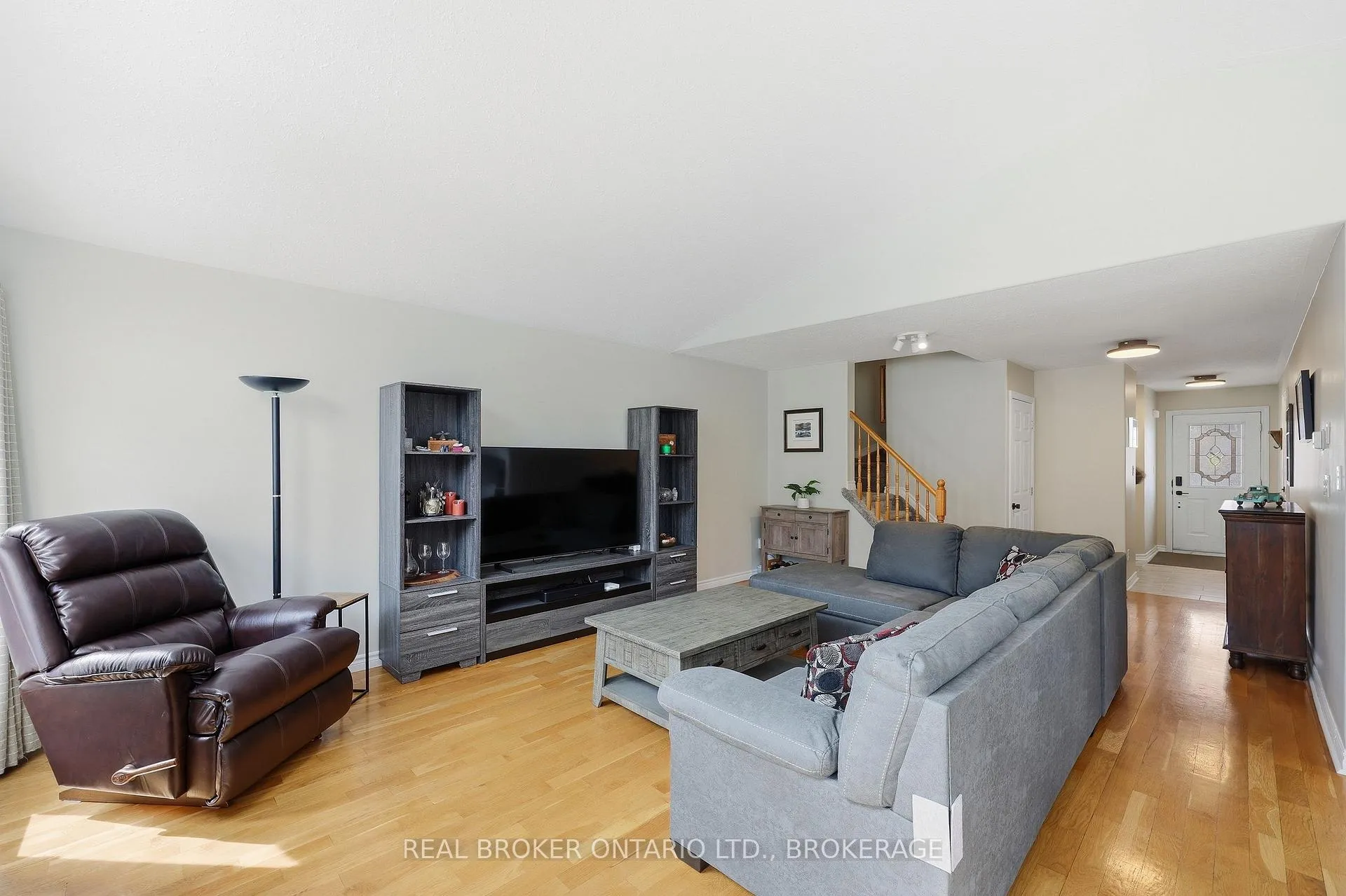 Photo 11 of 85 Schooner Drive, Kingston, Kingston East (Incl Barret Crt) — HOMEH