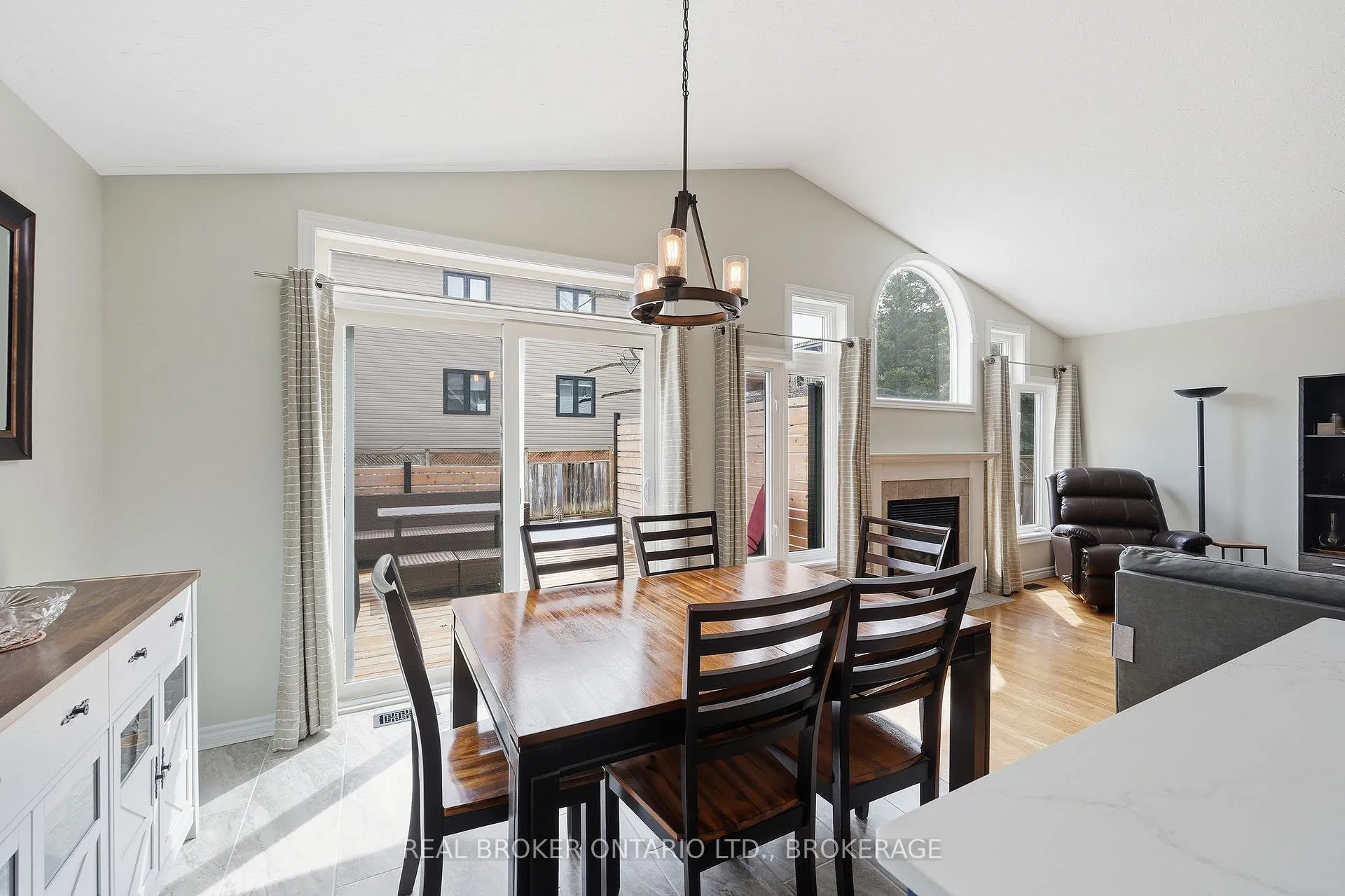 Photo 15 of 85 Schooner Drive, Kingston, Kingston East (Incl Barret Crt) — HOMEH