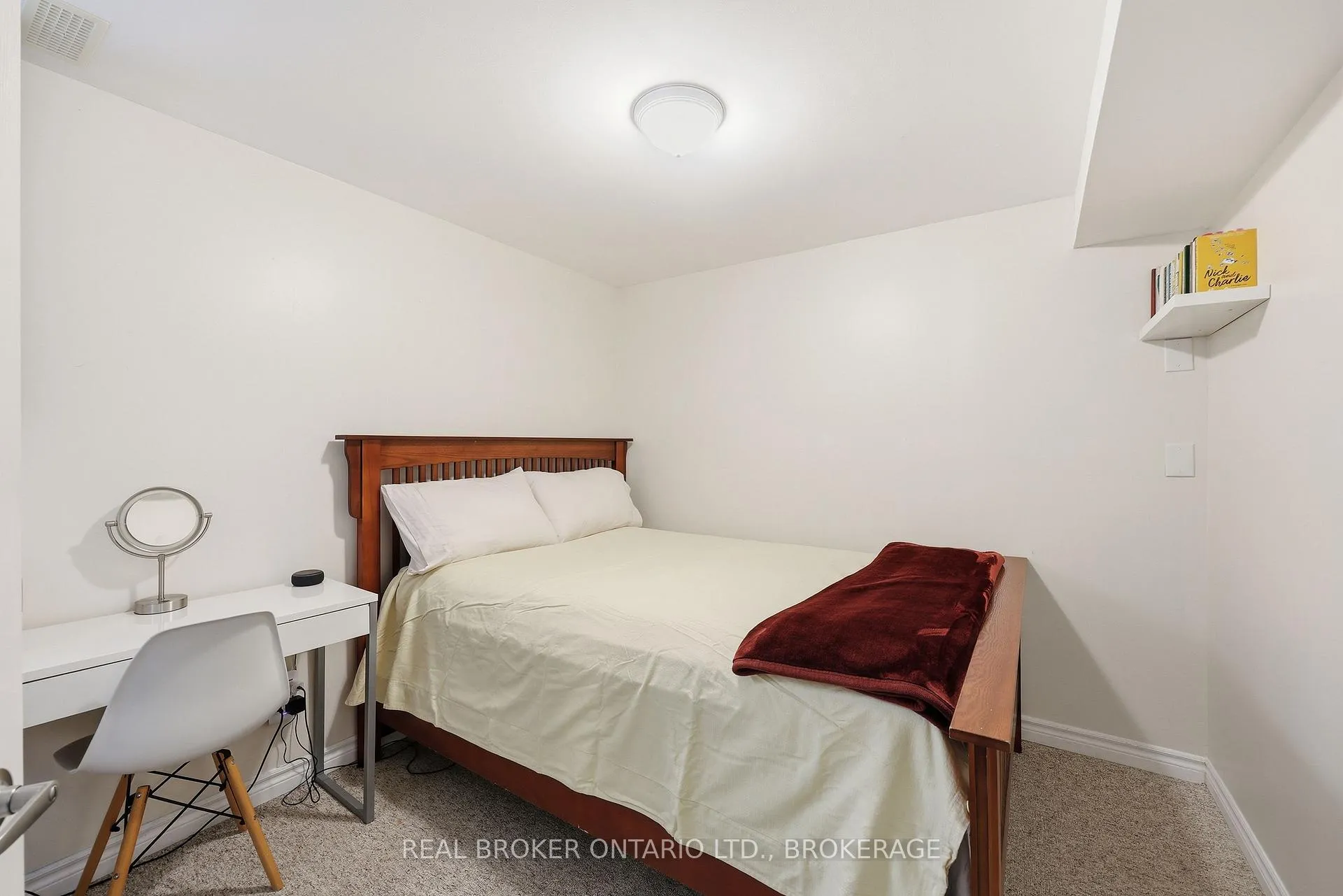 Photo 32 of 85 Schooner Drive, Kingston, Kingston East (Incl Barret Crt) — HOMEH
