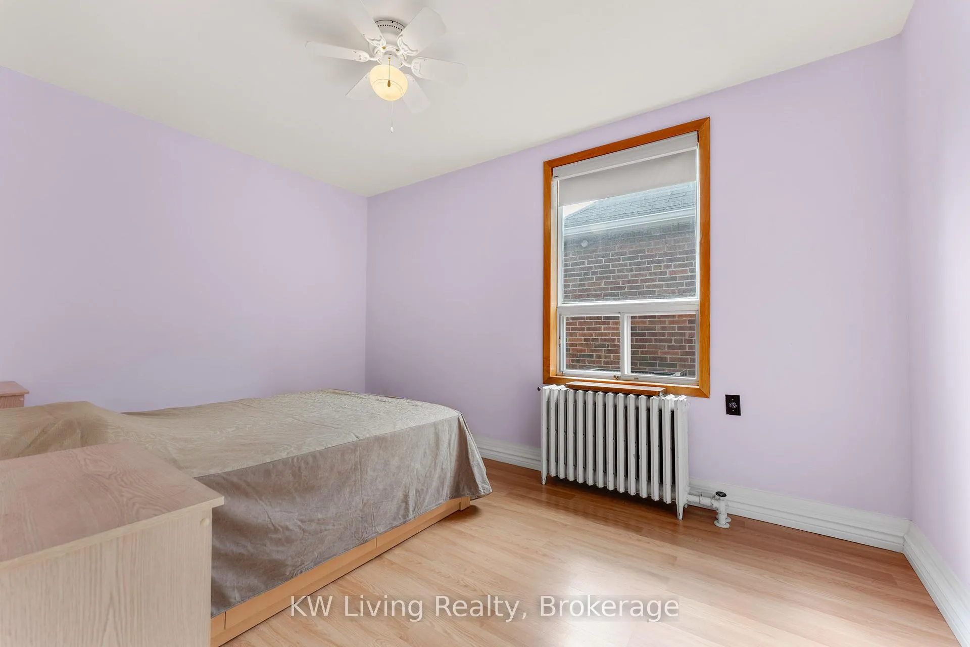 Photo 10 of 5 Plains Road, Toronto, East York — HOMEH