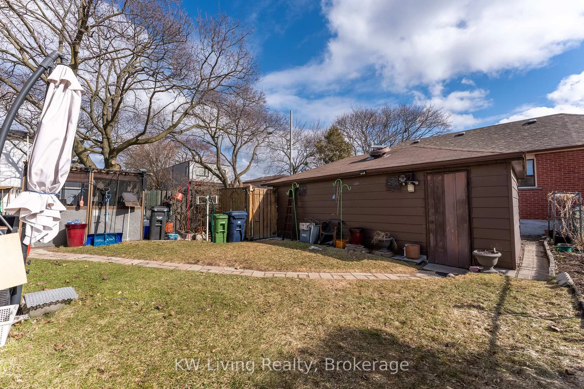 Photo 37 of 5 Plains Road, Toronto, East York — HOMEH