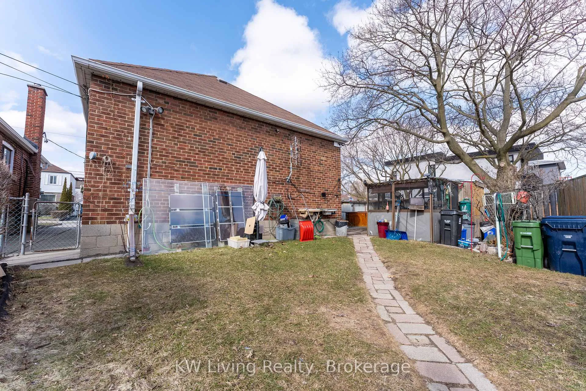 Photo 38 of 5 Plains Road, Toronto, East York — HOMEH