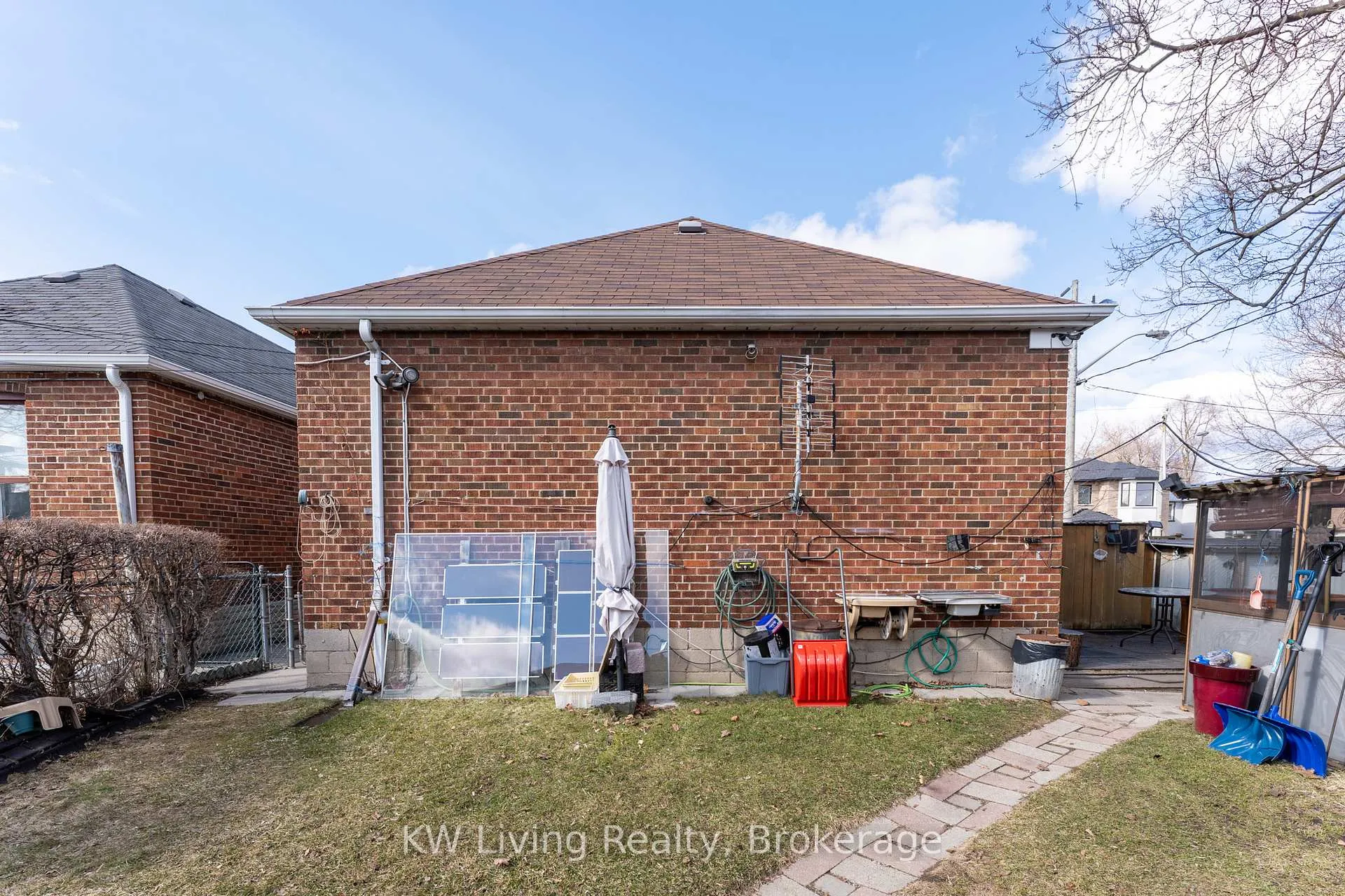 Photo 39 of 5 Plains Road, Toronto, East York — HOMEH