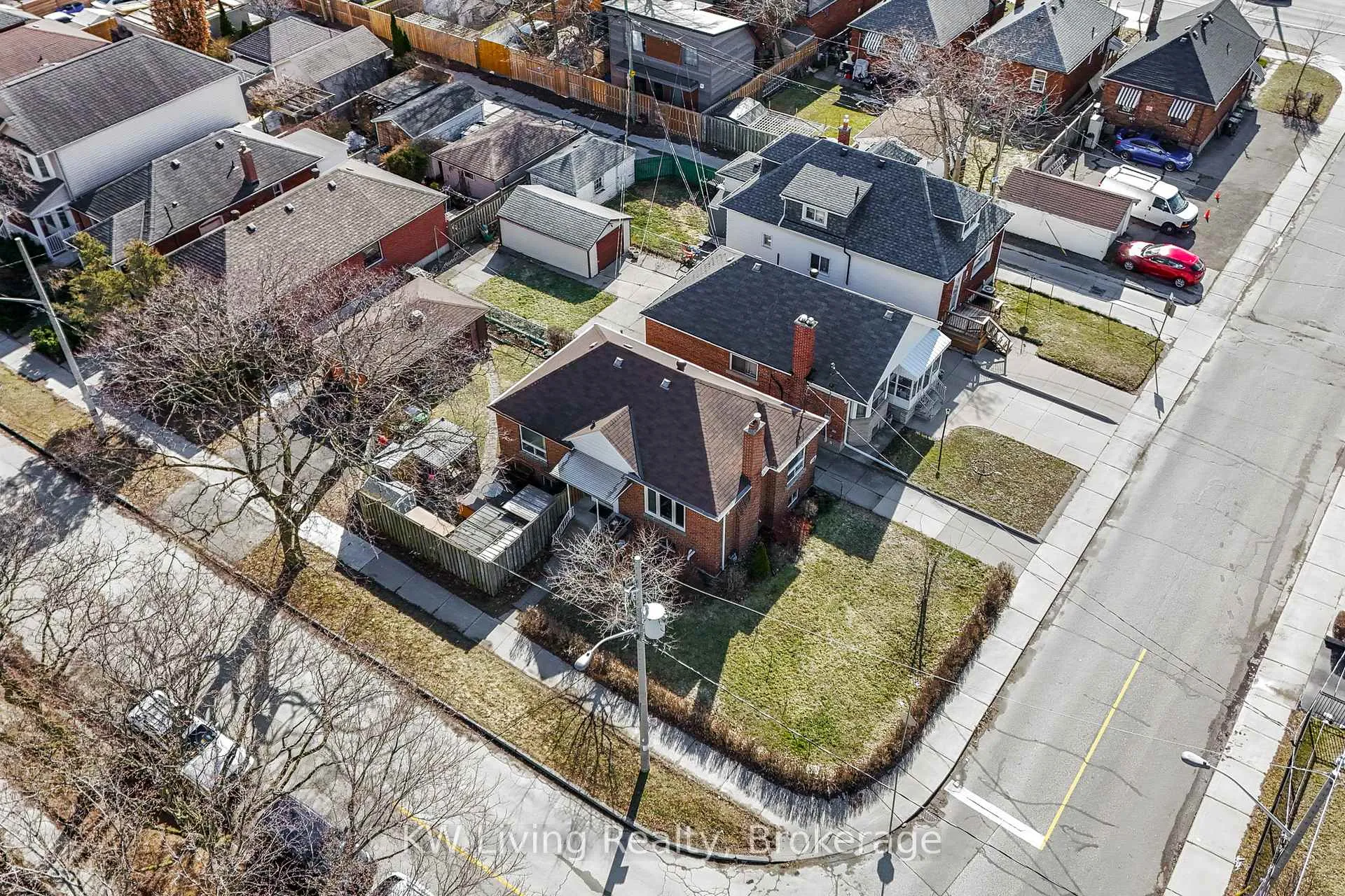 Photo 42 of 5 Plains Road, Toronto, East York — HOMEH
