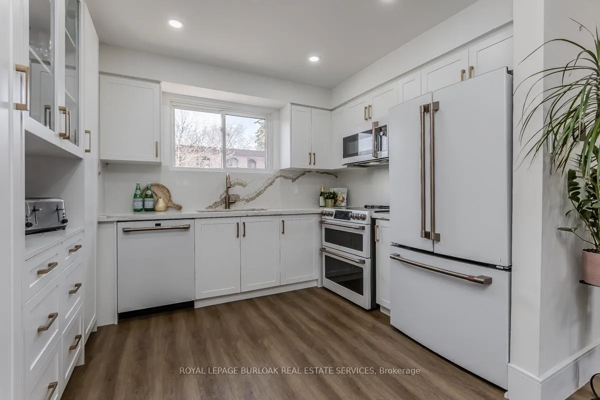 Photo 9 of 621 Francis Road, Burlington, LaSalle — HOMEH