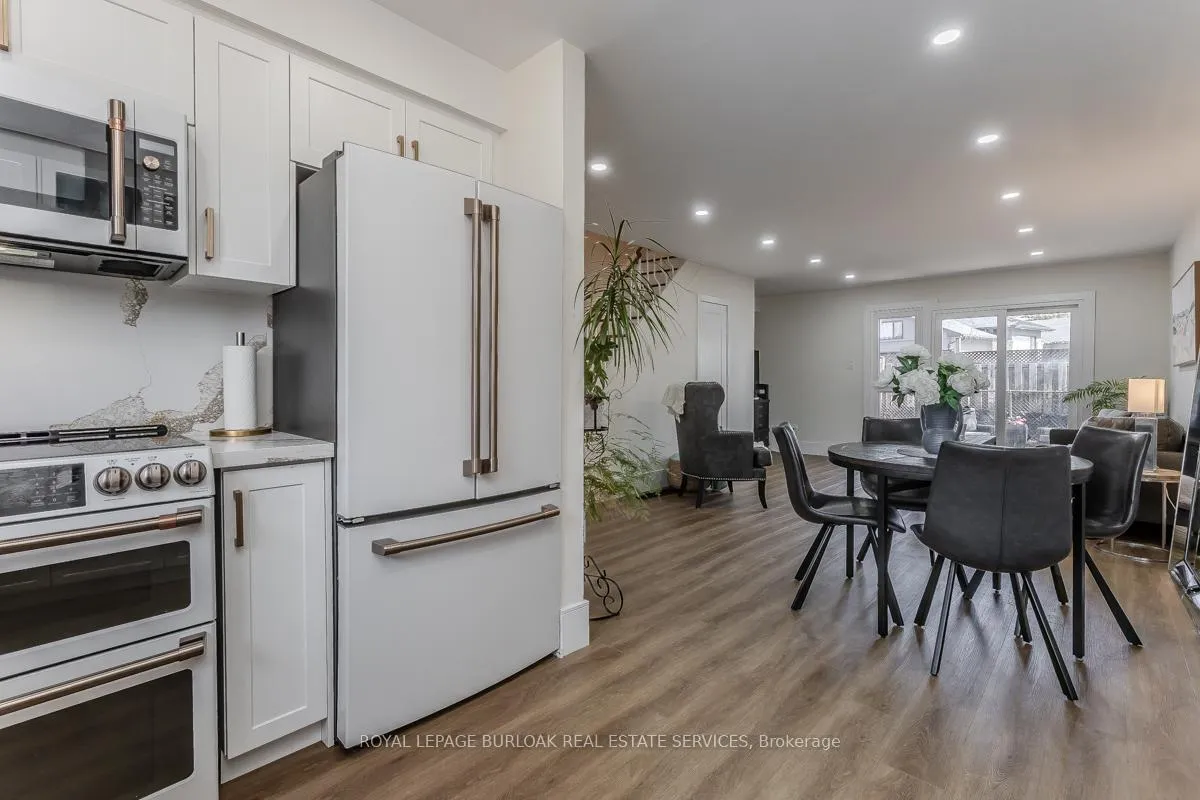 Photo 11 of 621 Francis Road, Burlington, LaSalle — HOMEH
