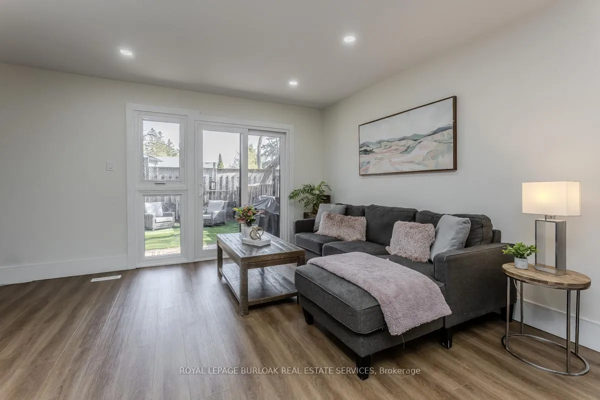 Photo 13 of 621 Francis Road, Burlington, LaSalle — HOMEH