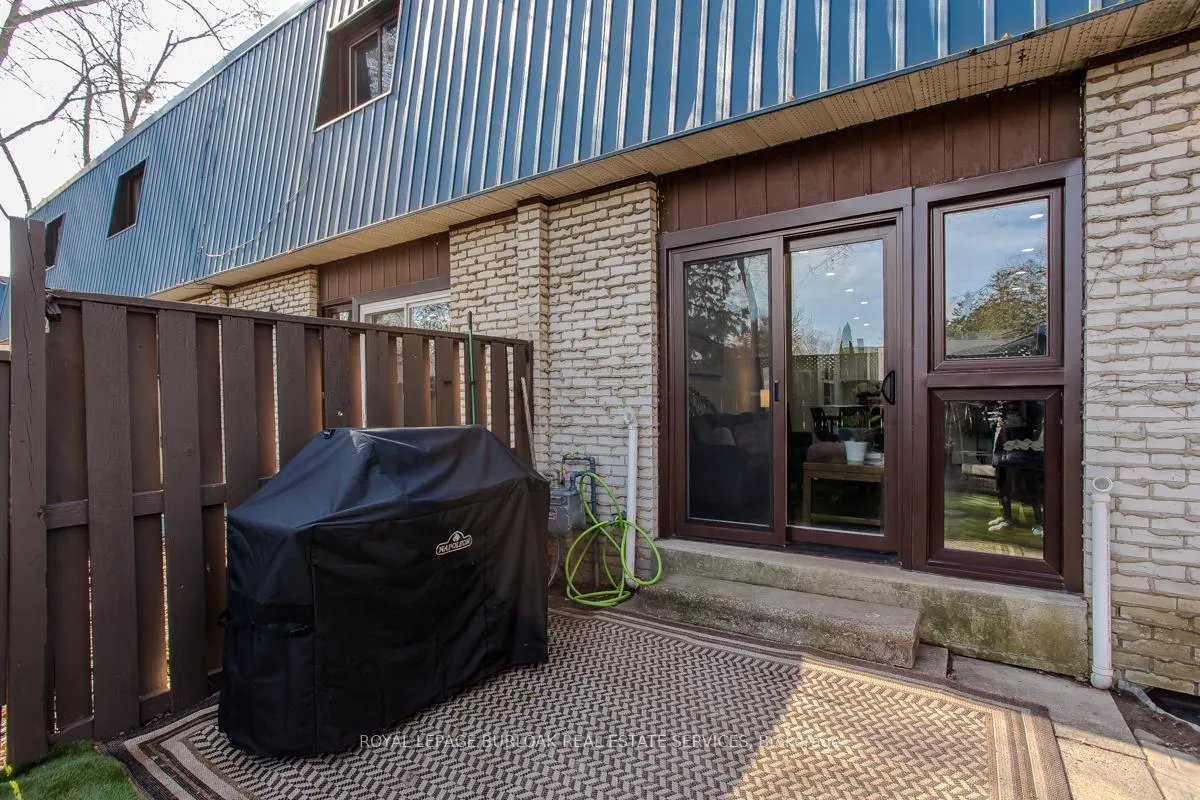 Photo 17 of 621 Francis Road, Burlington, LaSalle — HOMEH