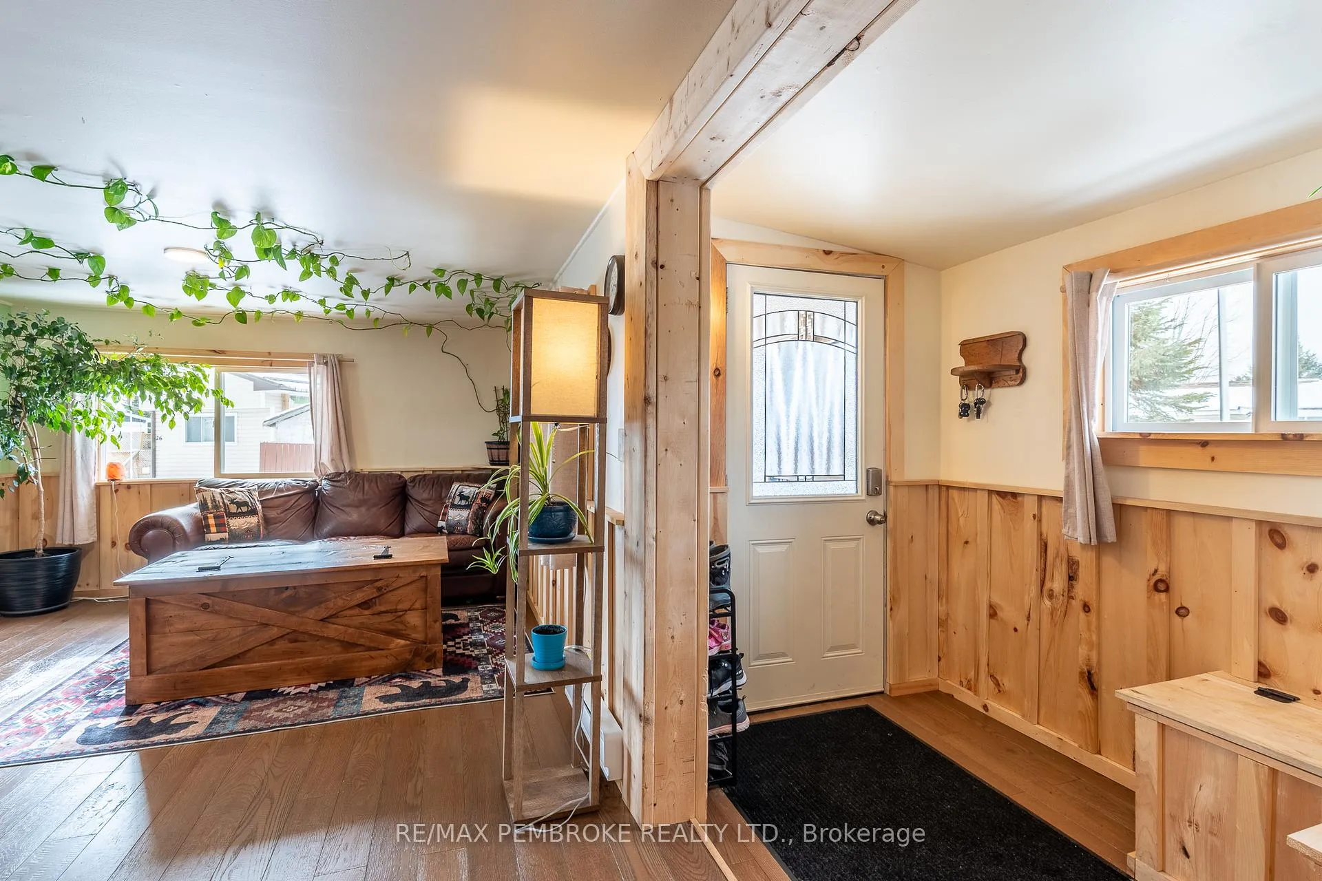 Photo 7 of 23 Pinehurst Estates, Petawawa — HOMEH