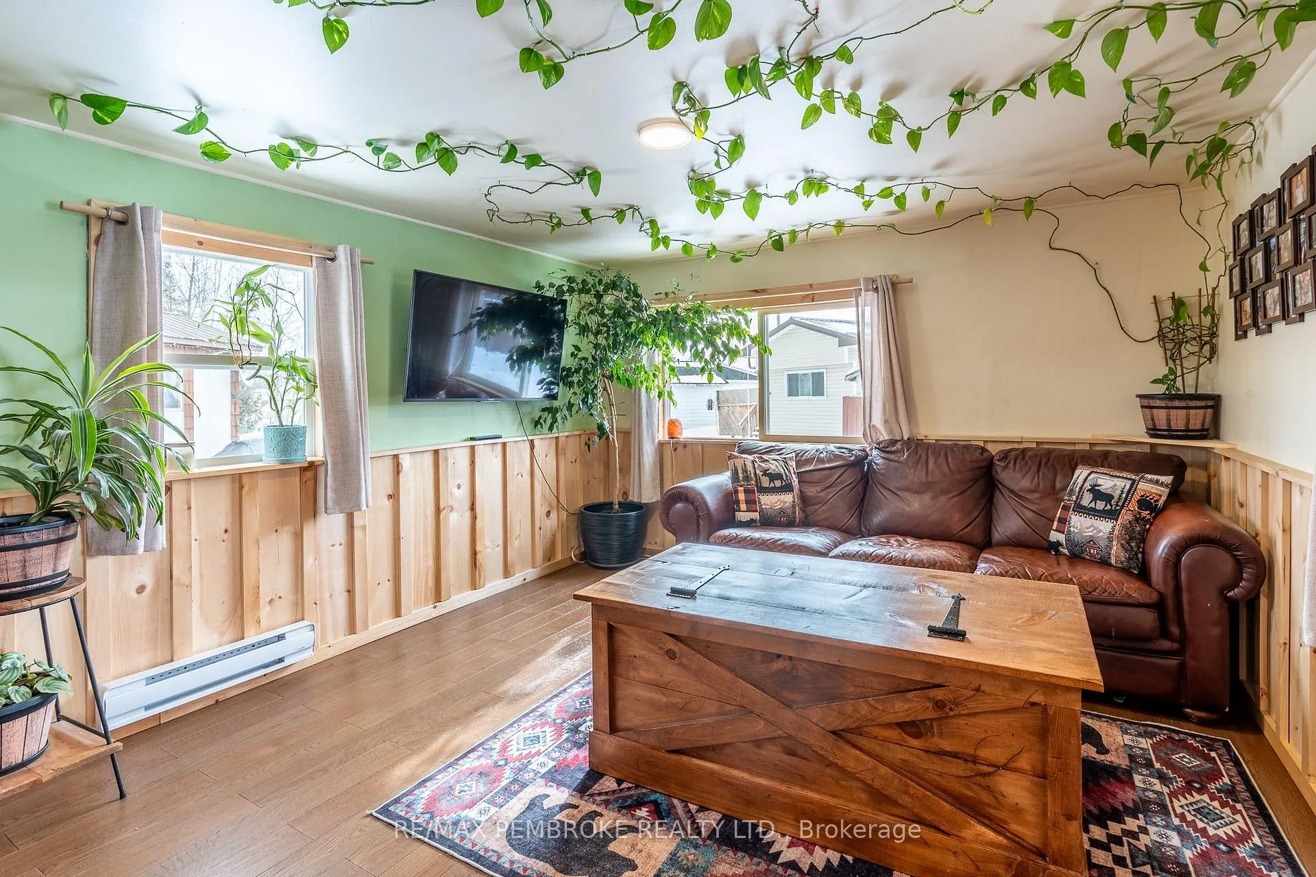 Photo 10 of 23 Pinehurst Estates, Petawawa — HOMEH