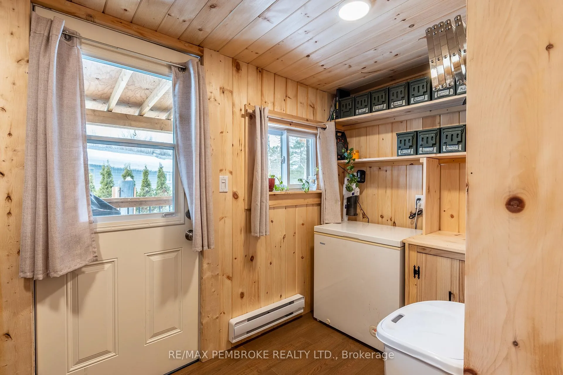 Photo 33 of 23 Pinehurst Estates, Petawawa — HOMEH