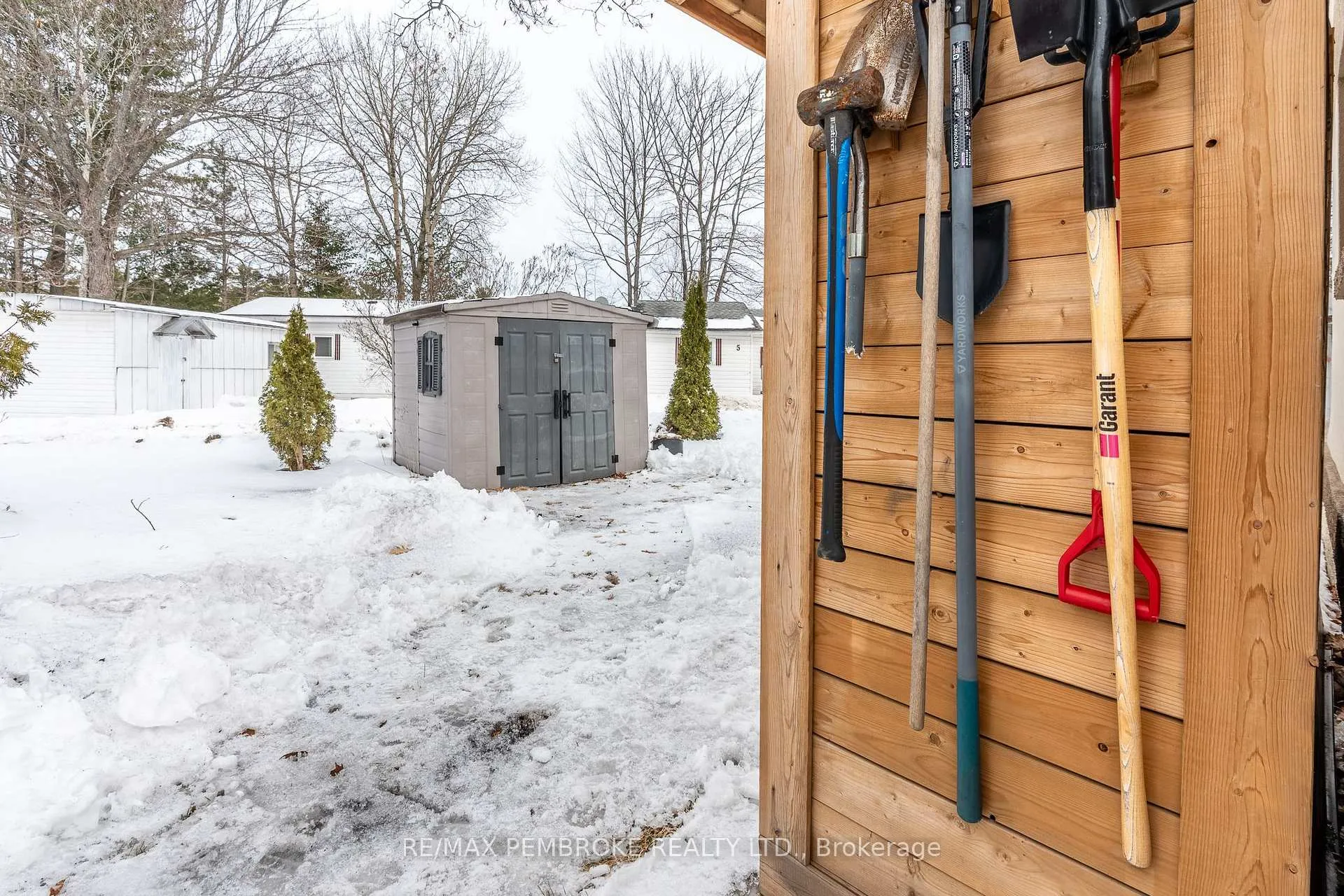 Photo 37 of 23 Pinehurst Estates, Petawawa — HOMEH