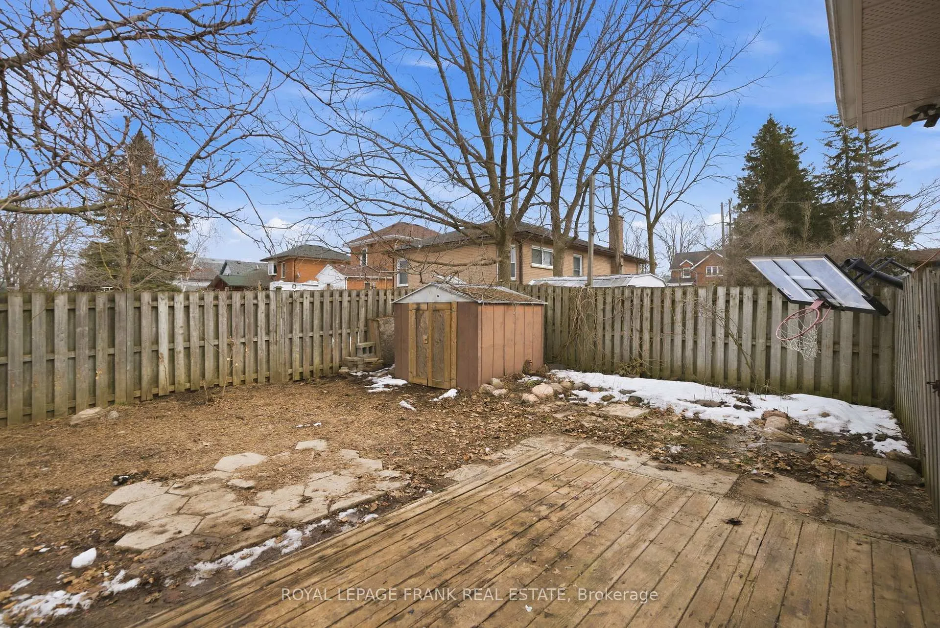 Photo 41 of 808 Aylmer Street N, Peterborough, Northcrest Ward 5 — HOMEH