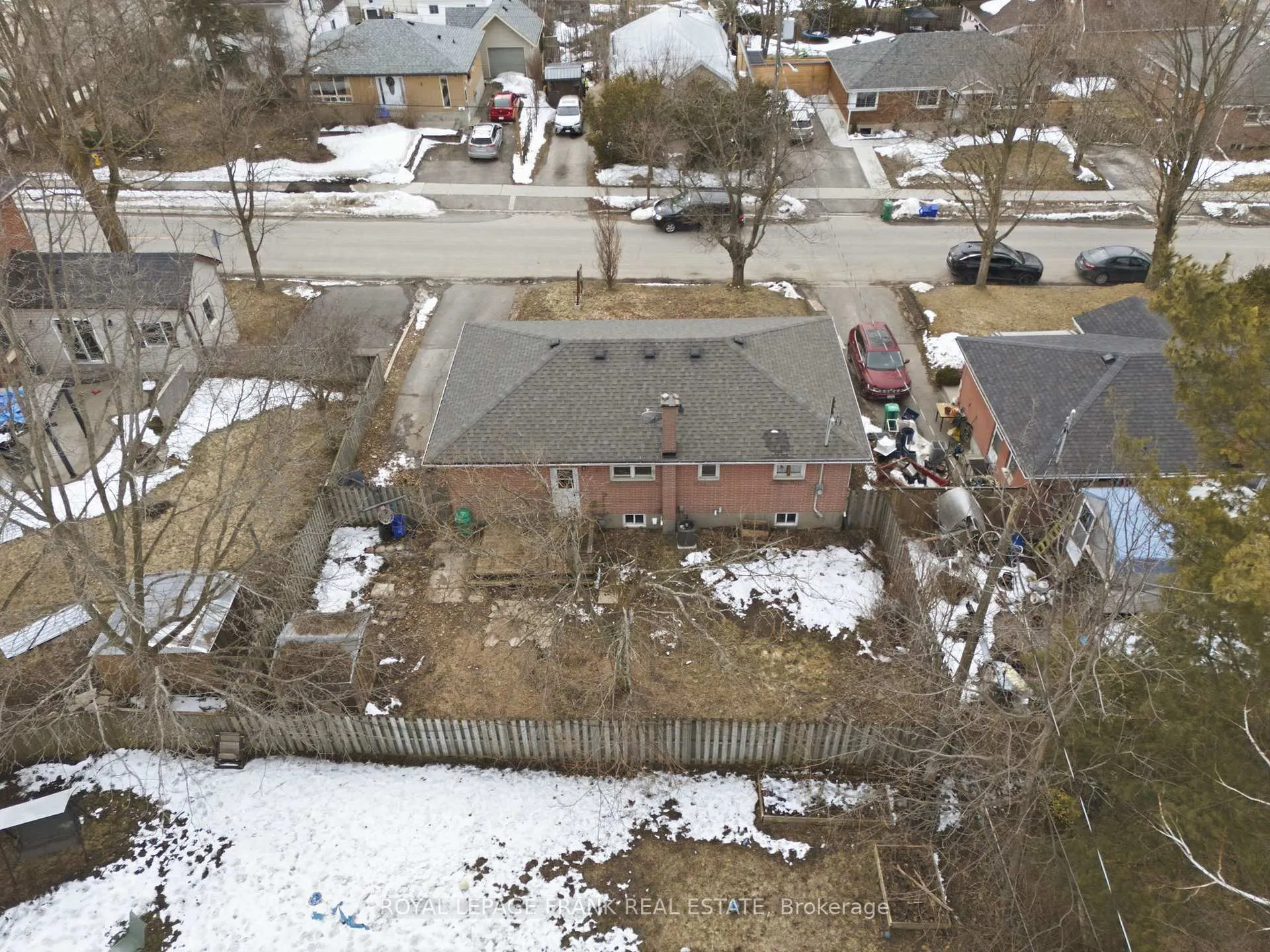 Photo 45 of 808 Aylmer Street N, Peterborough, Northcrest Ward 5 — HOMEH