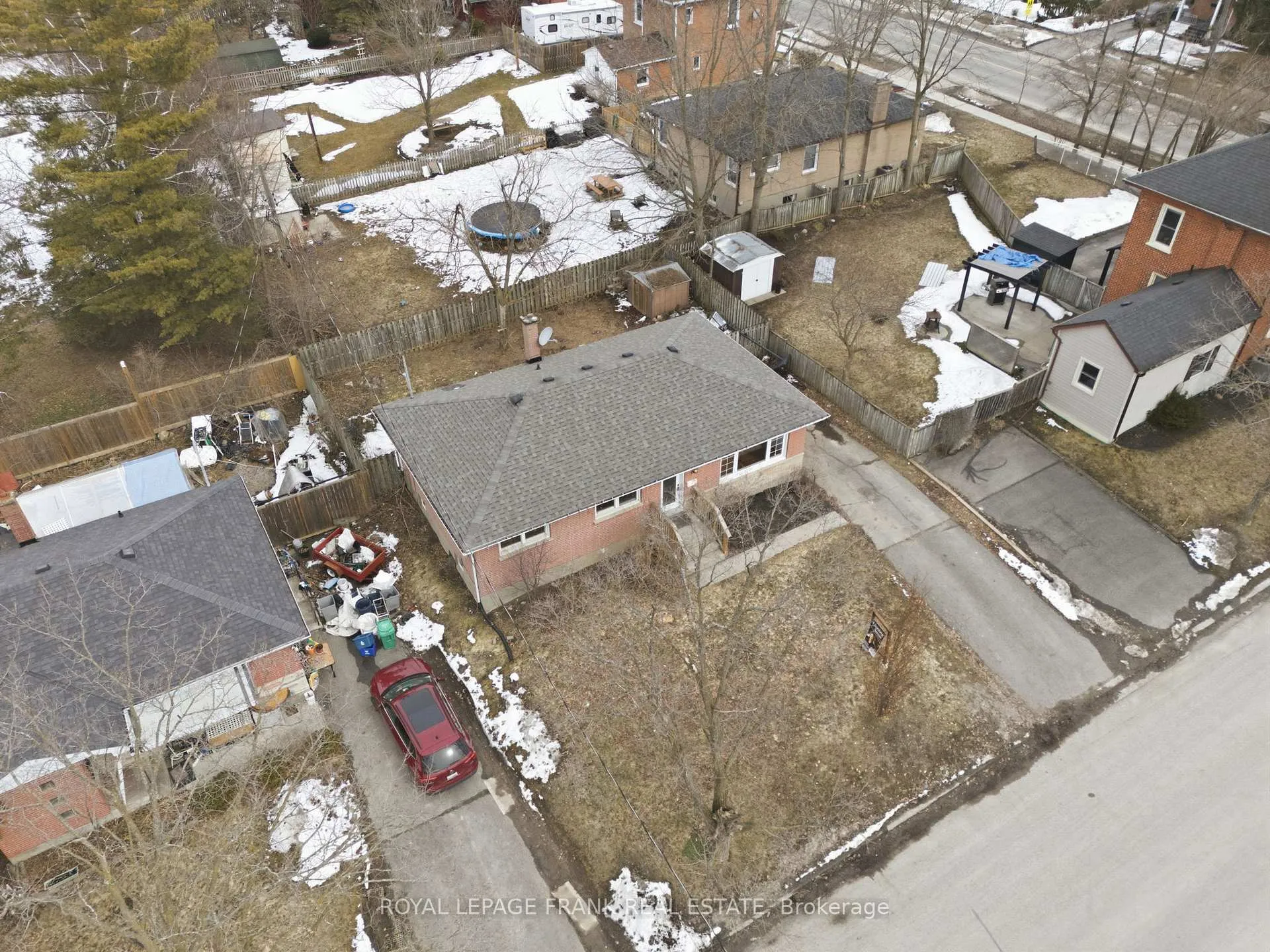 Photo 46 of 808 Aylmer Street N, Peterborough, Northcrest Ward 5 — HOMEH