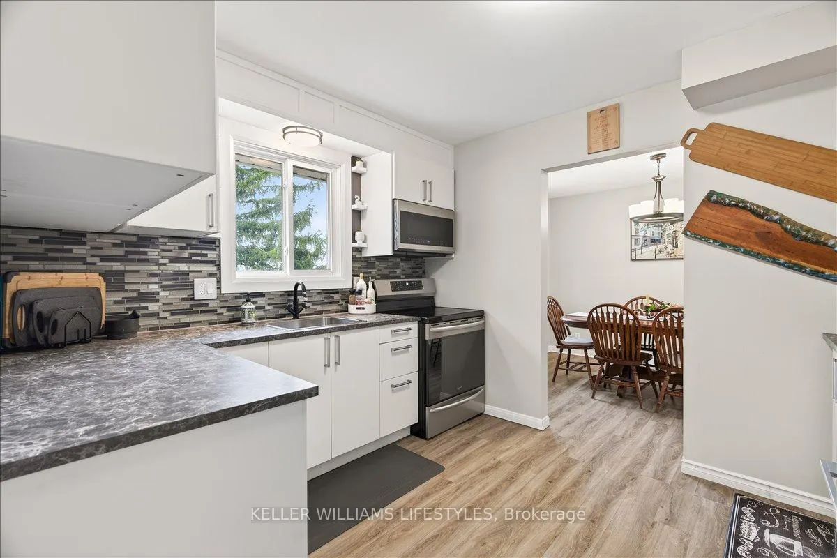 Photo 12 of 2 Juniper Place, Lambton Shores, Forest — HOMEH