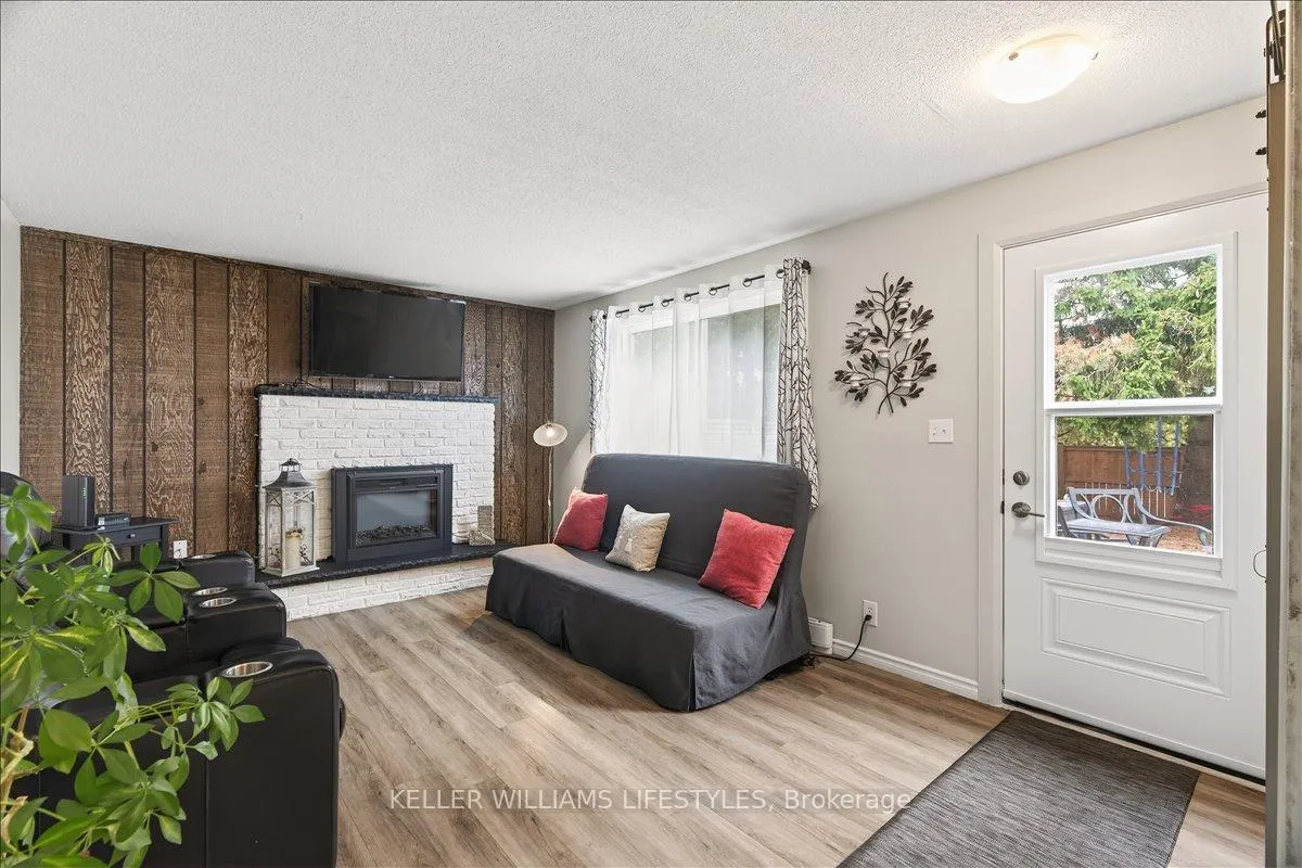 Photo 14 of 2 Juniper Place, Lambton Shores, Forest — HOMEH