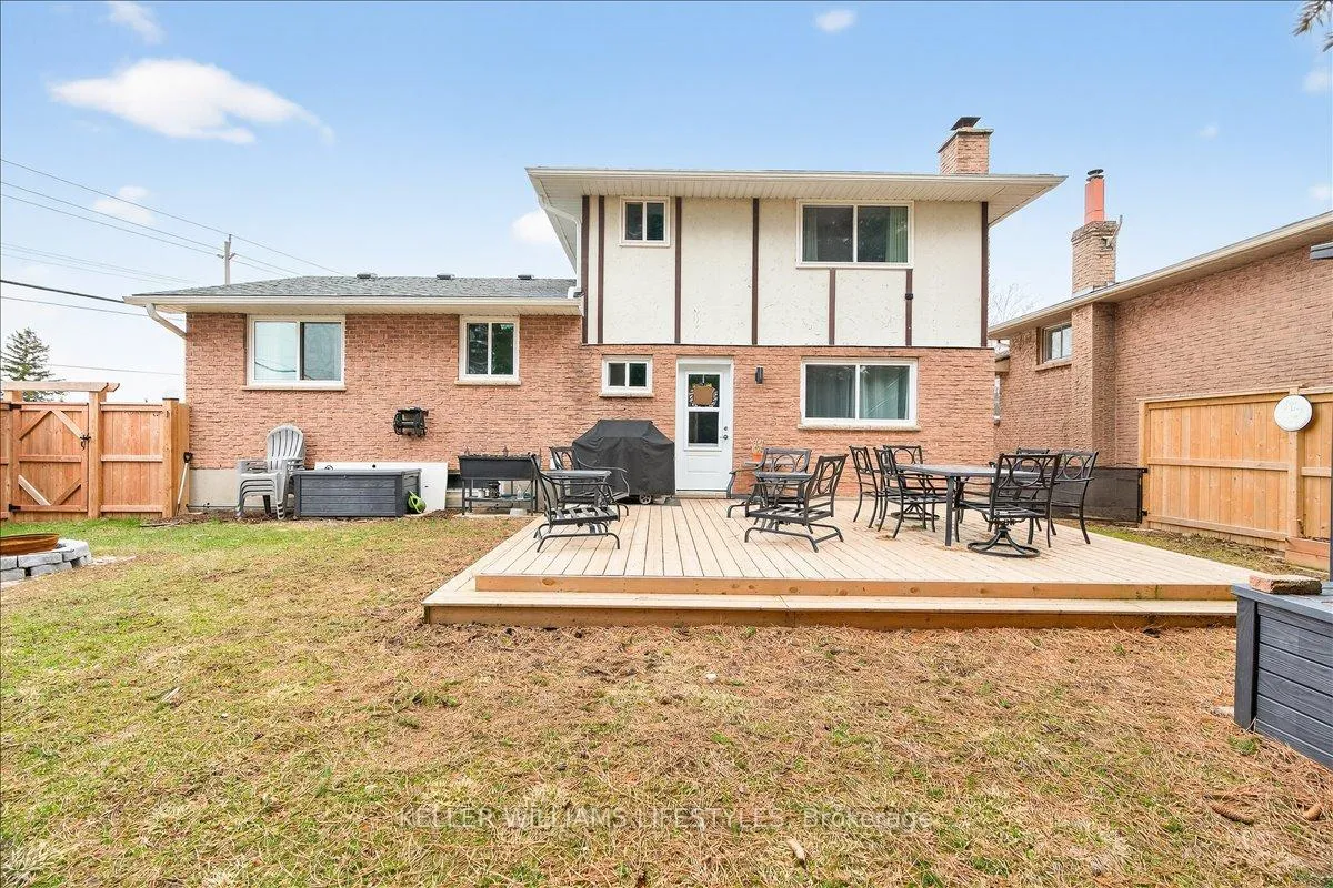 Photo 32 of 2 Juniper Place, Lambton Shores, Forest — HOMEH
