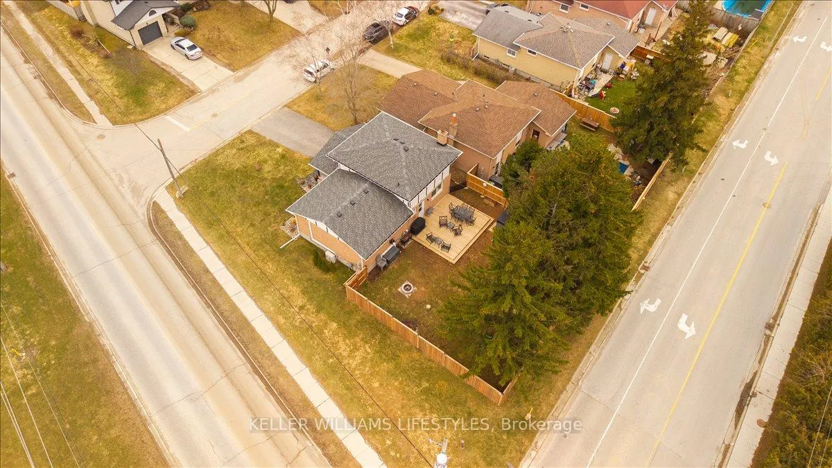 Photo 38 of 2 Juniper Place, Lambton Shores, Forest — HOMEH