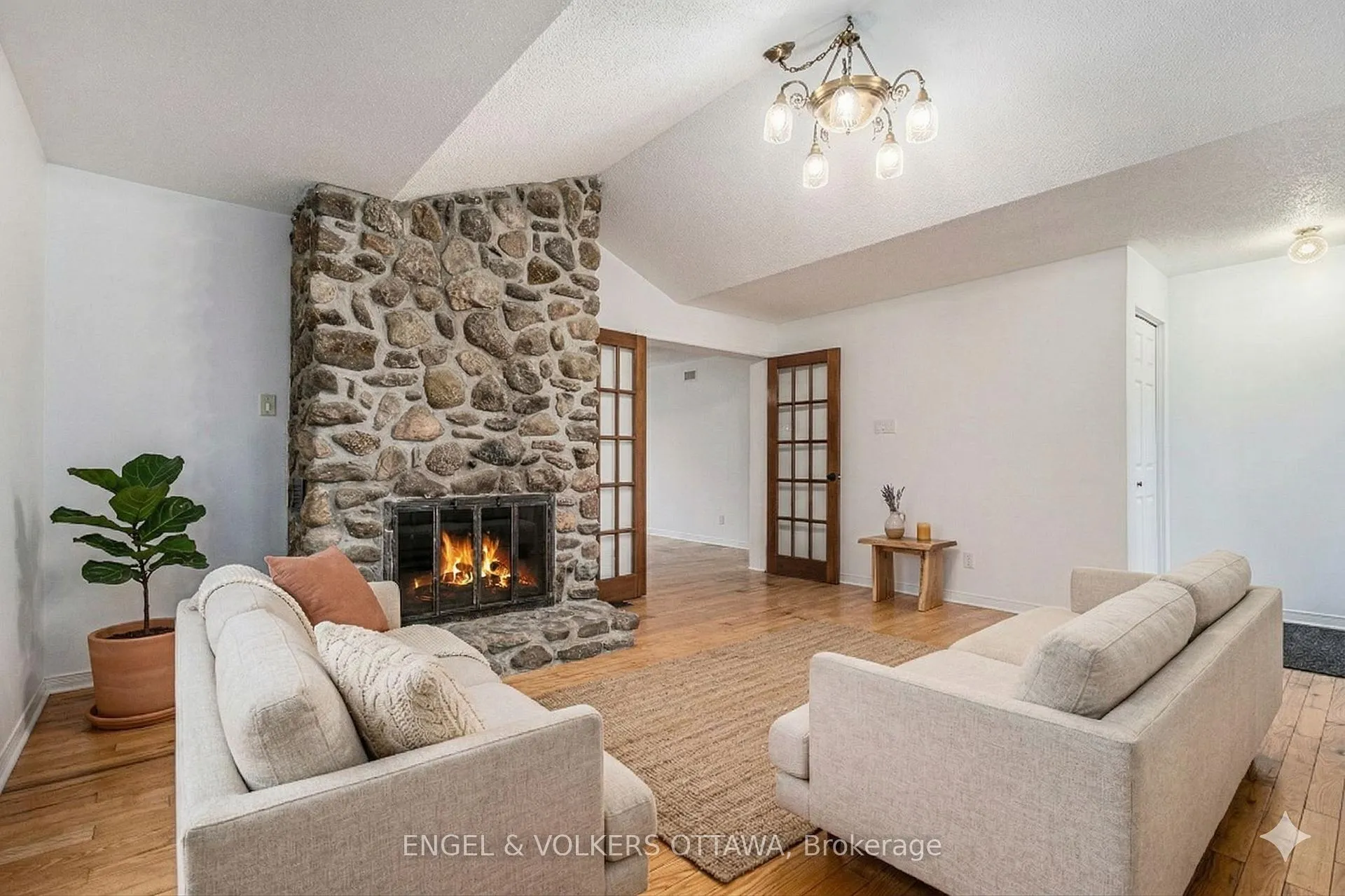 Photo 2 of 4751 Pearl Road, Champlain, Champlain Twp — HOMEH