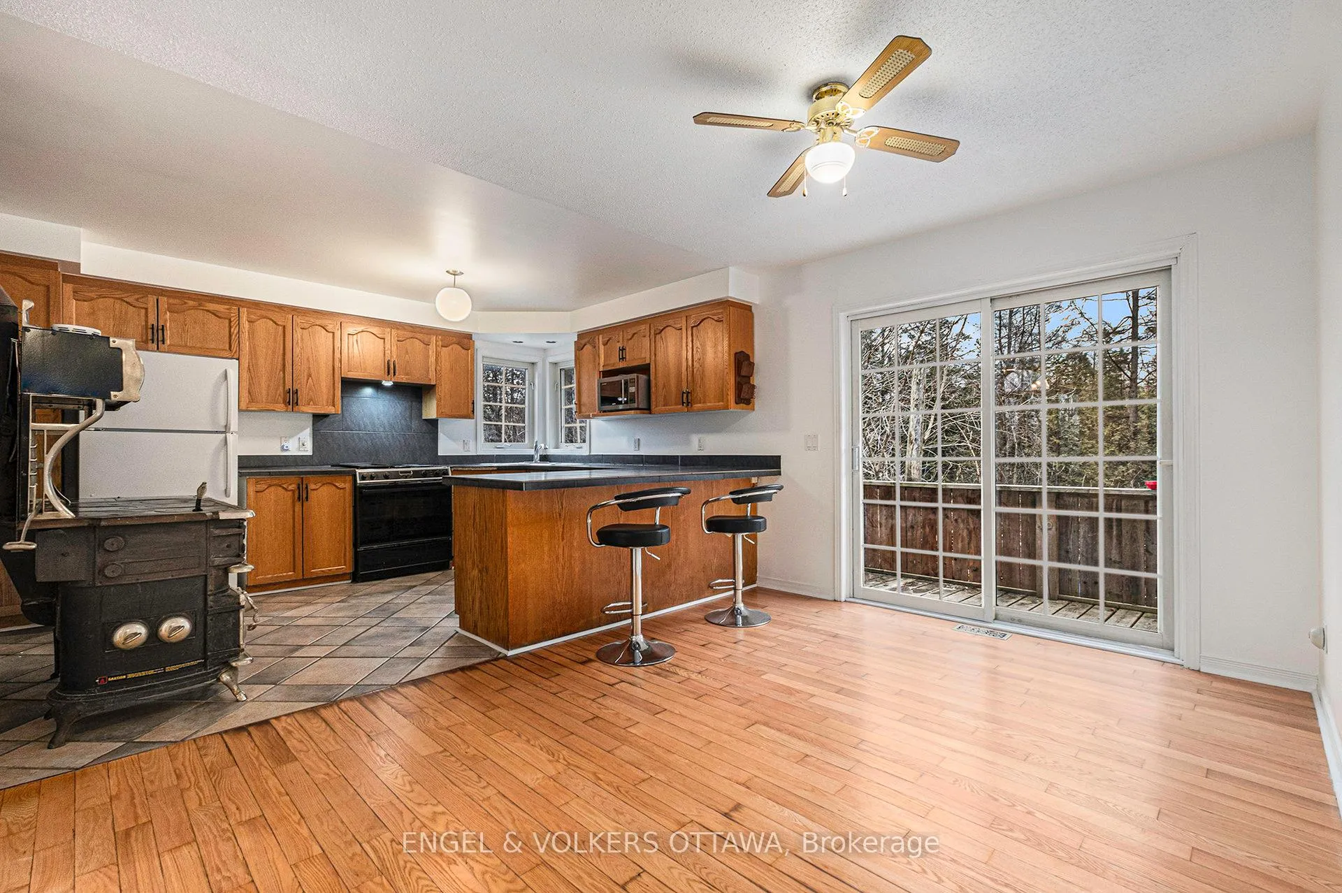 Photo 4 of 4751 Pearl Road, Champlain, Champlain Twp — HOMEH