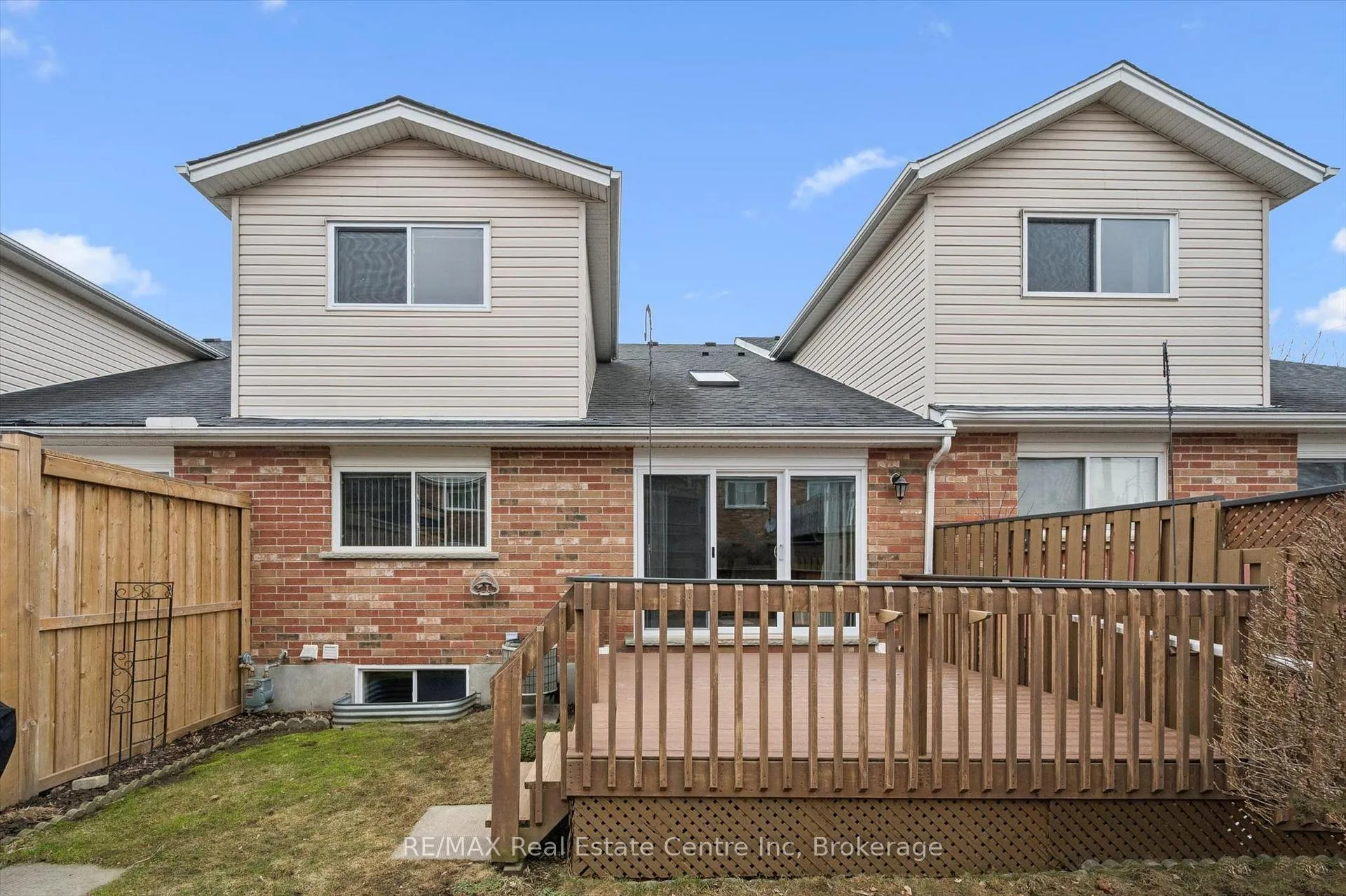 Photo 18 of 33 Thornton Street, Guelph, Grange Road — HOMEH