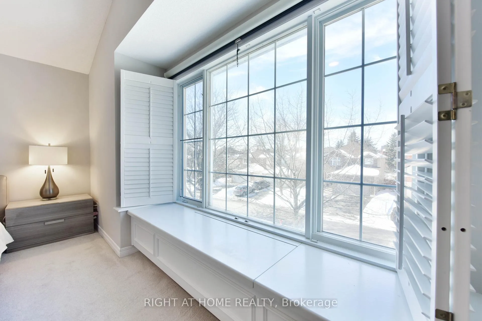 Photo 30 of 20 Evanshen Crescent, Ottawa, Kanata - Kanata Lakes/Heritage Hills — HOMEH