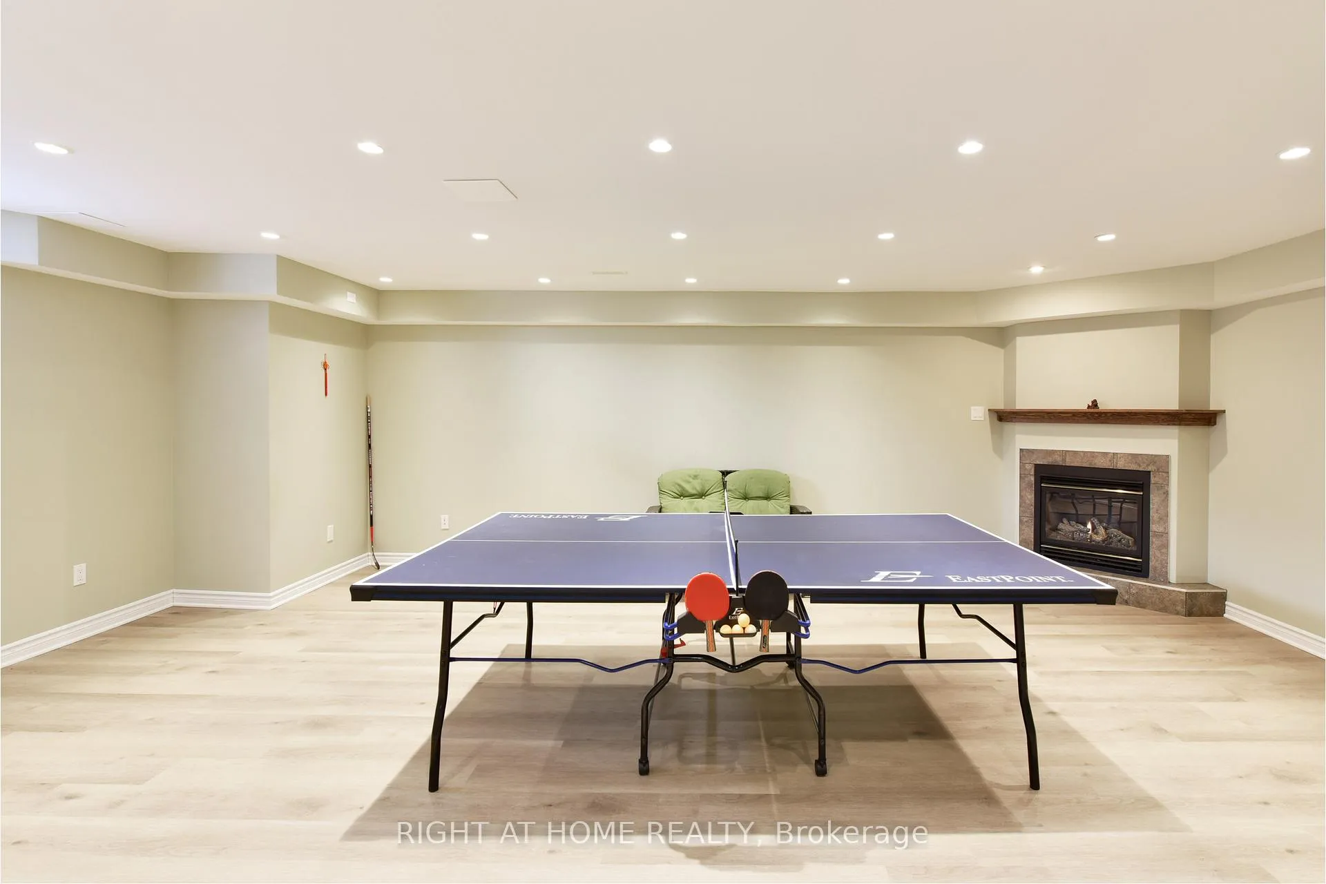Photo 45 of 20 Evanshen Crescent, Ottawa, Kanata - Kanata Lakes/Heritage Hills — HOMEH