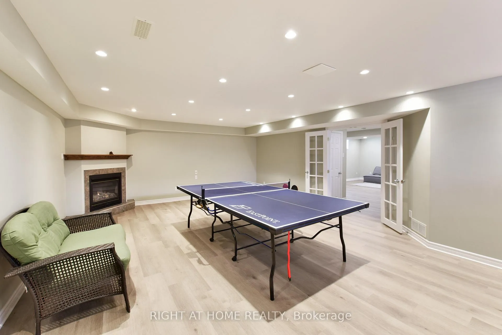 Photo 46 of 20 Evanshen Crescent, Ottawa, Kanata - Kanata Lakes/Heritage Hills — HOMEH