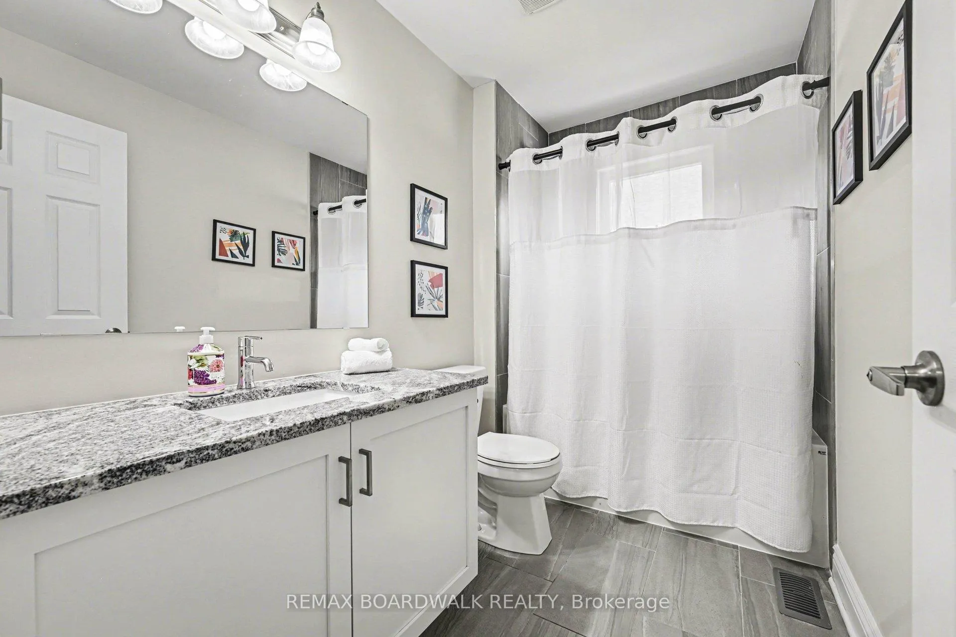 Photo 23 of 11 Borland Drive, Carleton Place — HOMEH