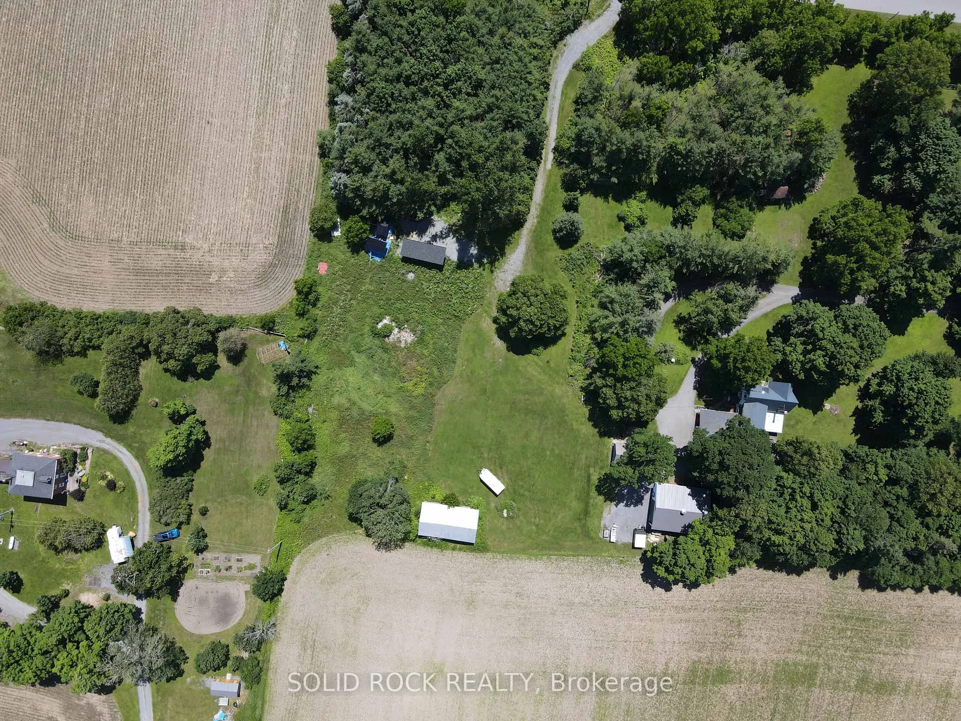 Photo 2 of 202 Highfield Crescent, Beckwith, Beckwith Twp — HOMEH