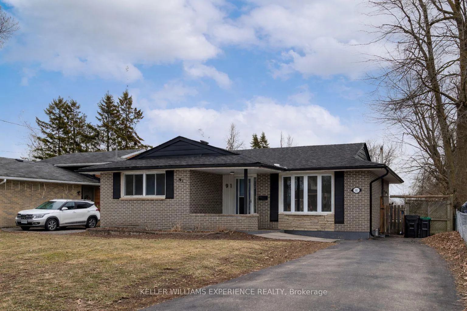 Front of 91 Cundles Road E