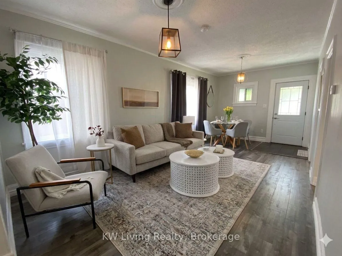 Photo 2 of 48 Burk Street, Oshawa, Vanier — HOMEH