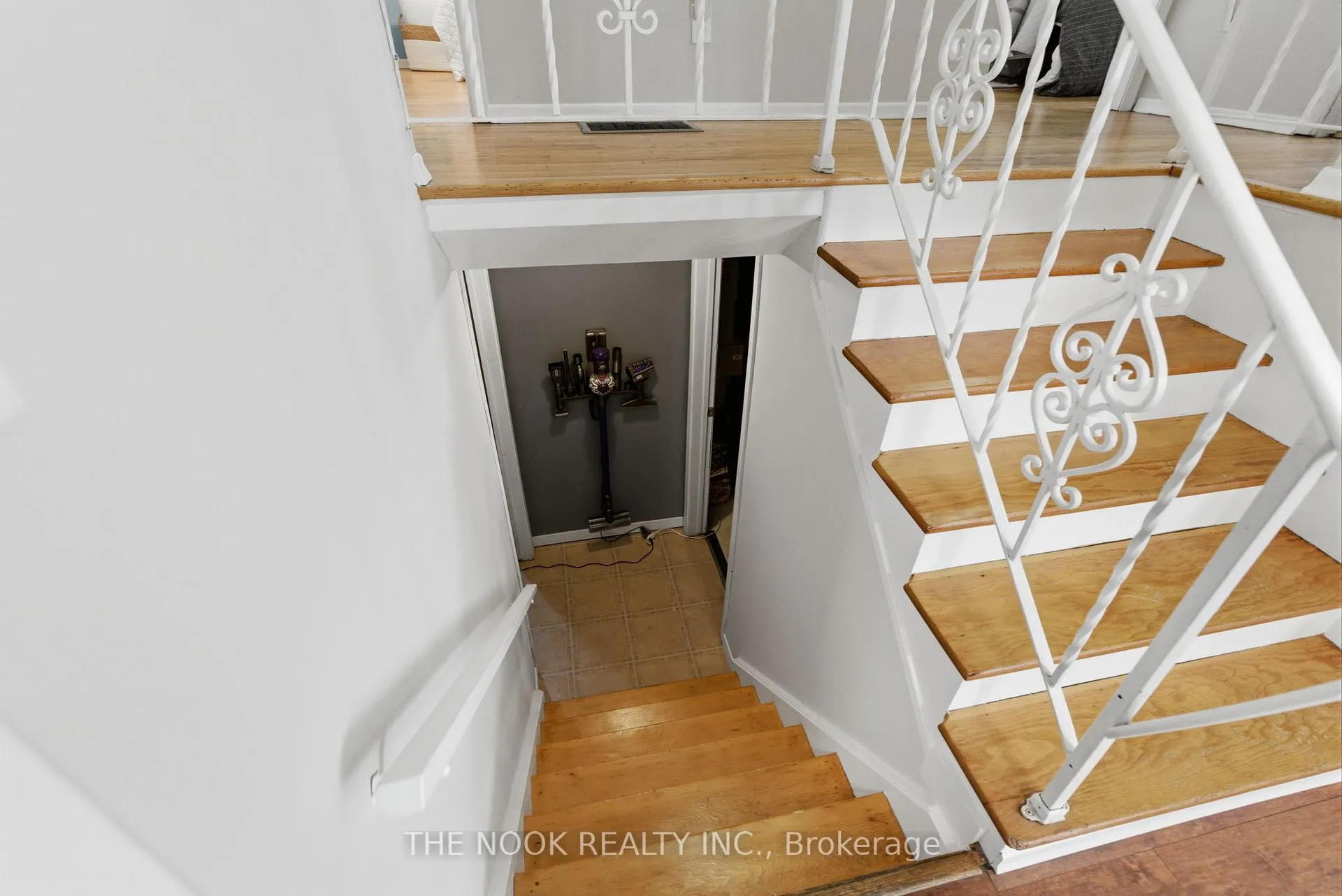 Photo 31 of 114 Tracey Street, Belleville, Belleville Ward — HOMEH