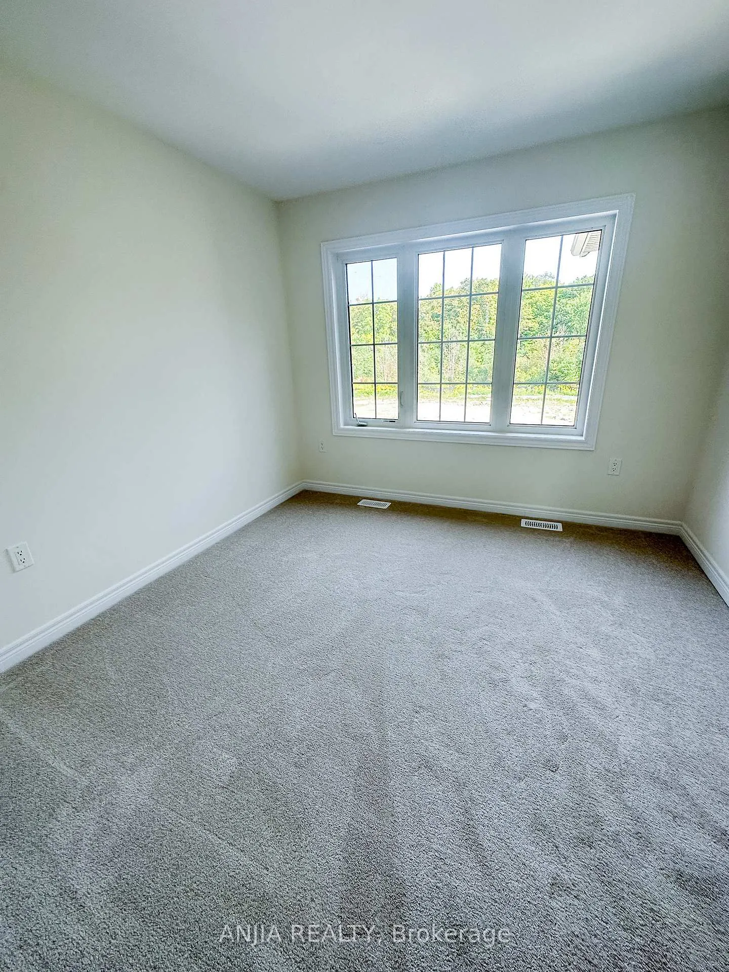 Photo 13 of 2876 Albatross Way, Pickering, Rural Pickering — HOMEH
