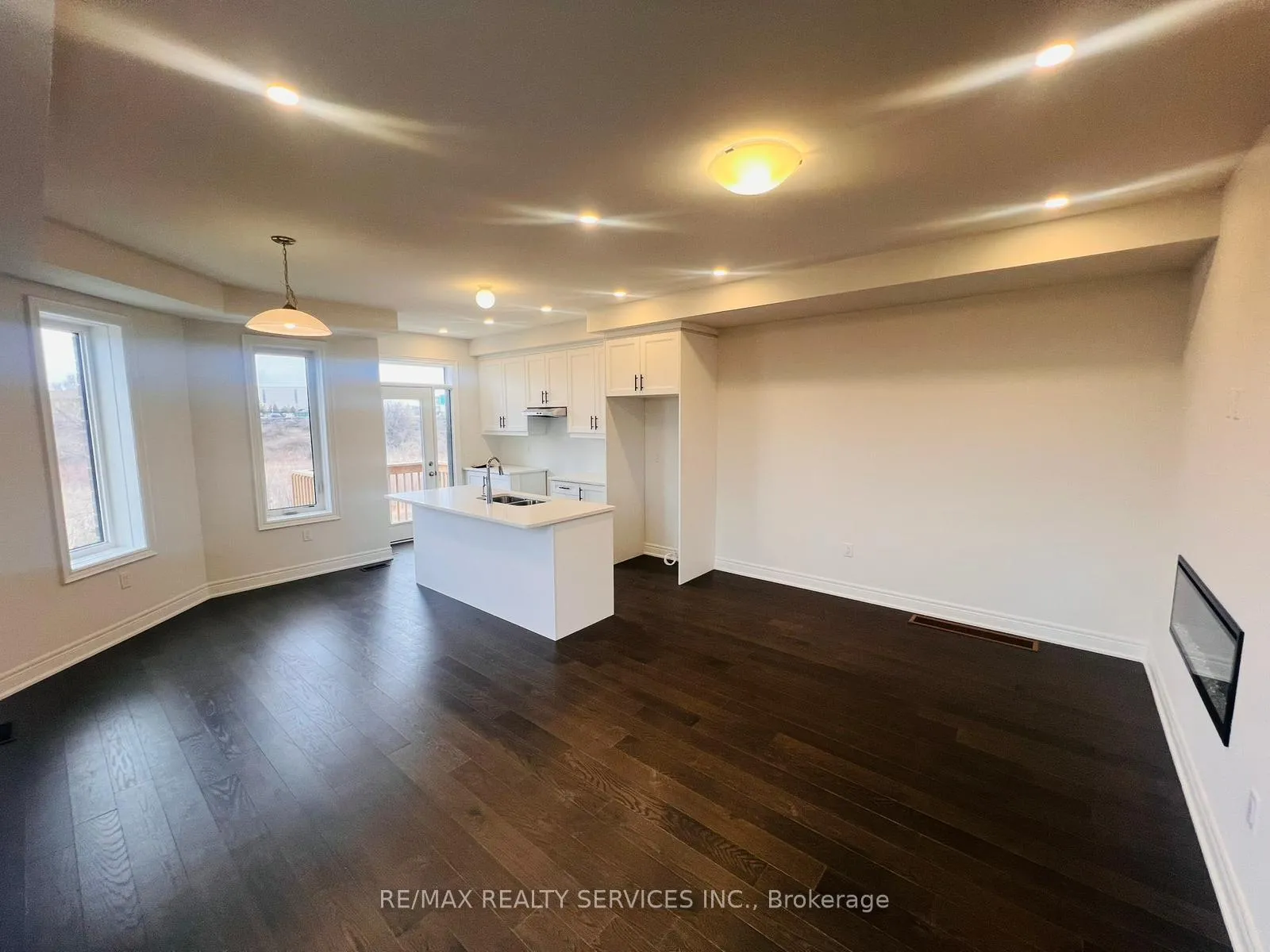 Photo 5 of 20 Falby Road, Brampton, Bram East — HOMEH