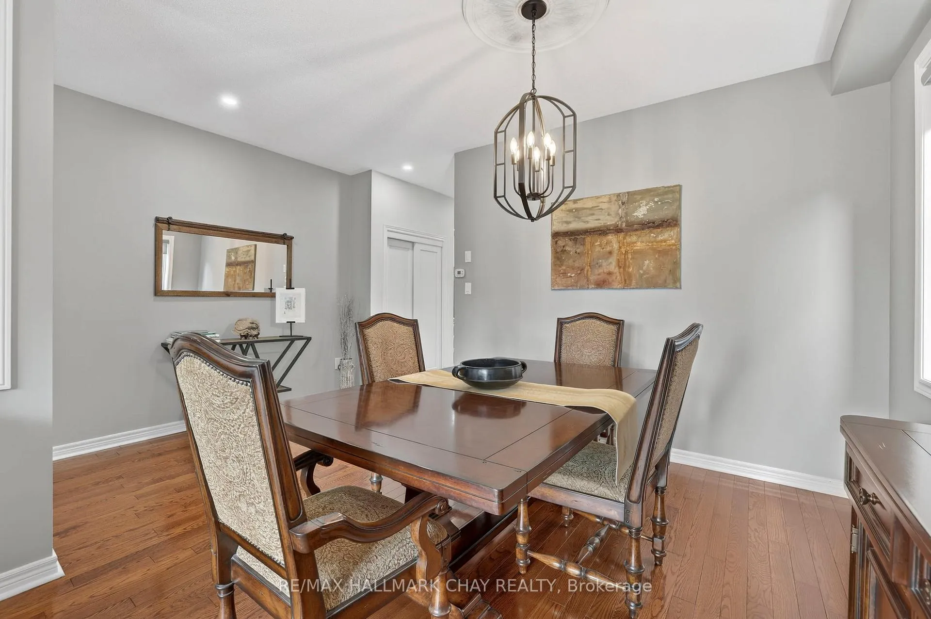 Photo 15 of 110 Birkshire Drive, Aurora, Bayview Wellington — HOMEH