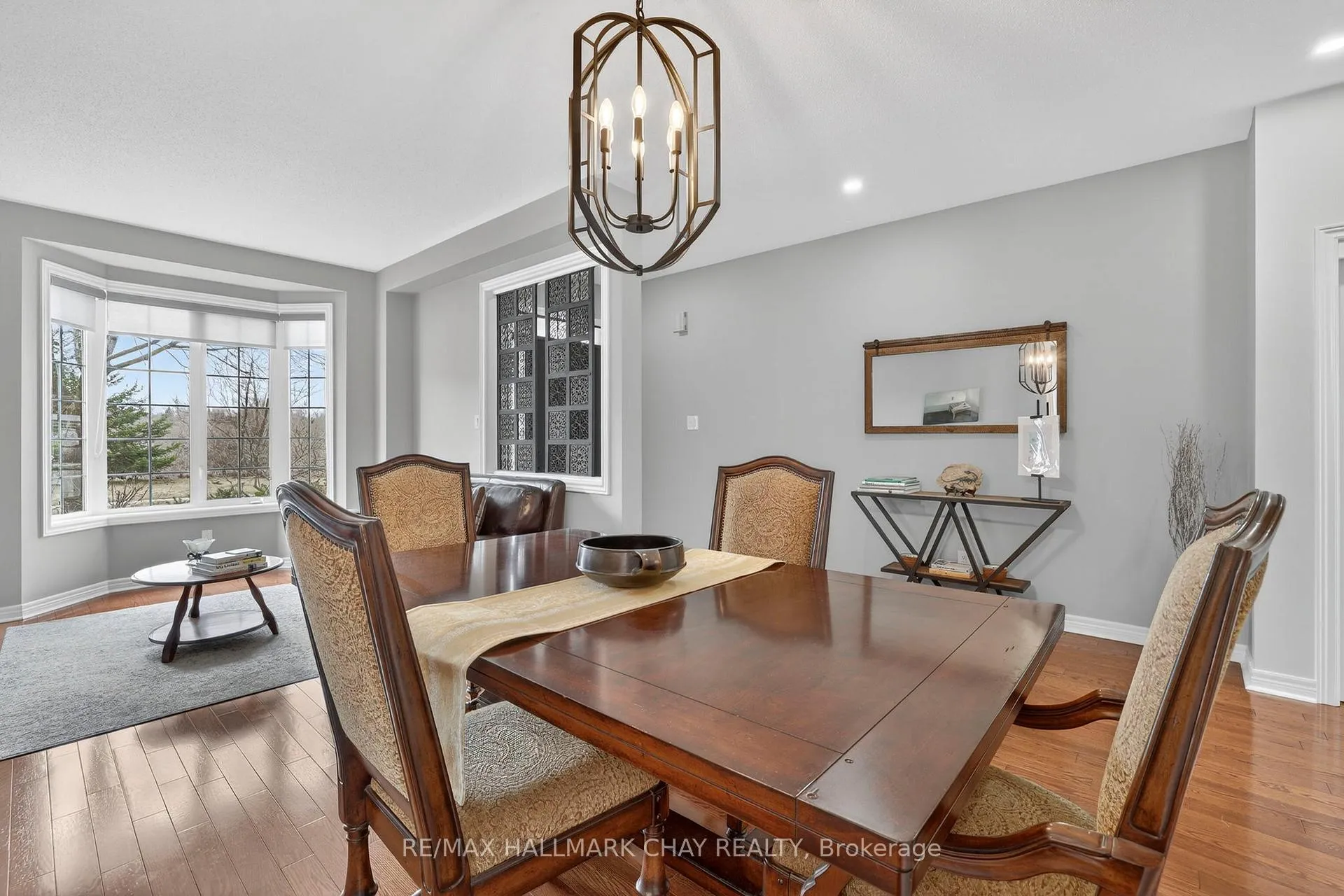 Photo 16 of 110 Birkshire Drive, Aurora, Bayview Wellington — HOMEH