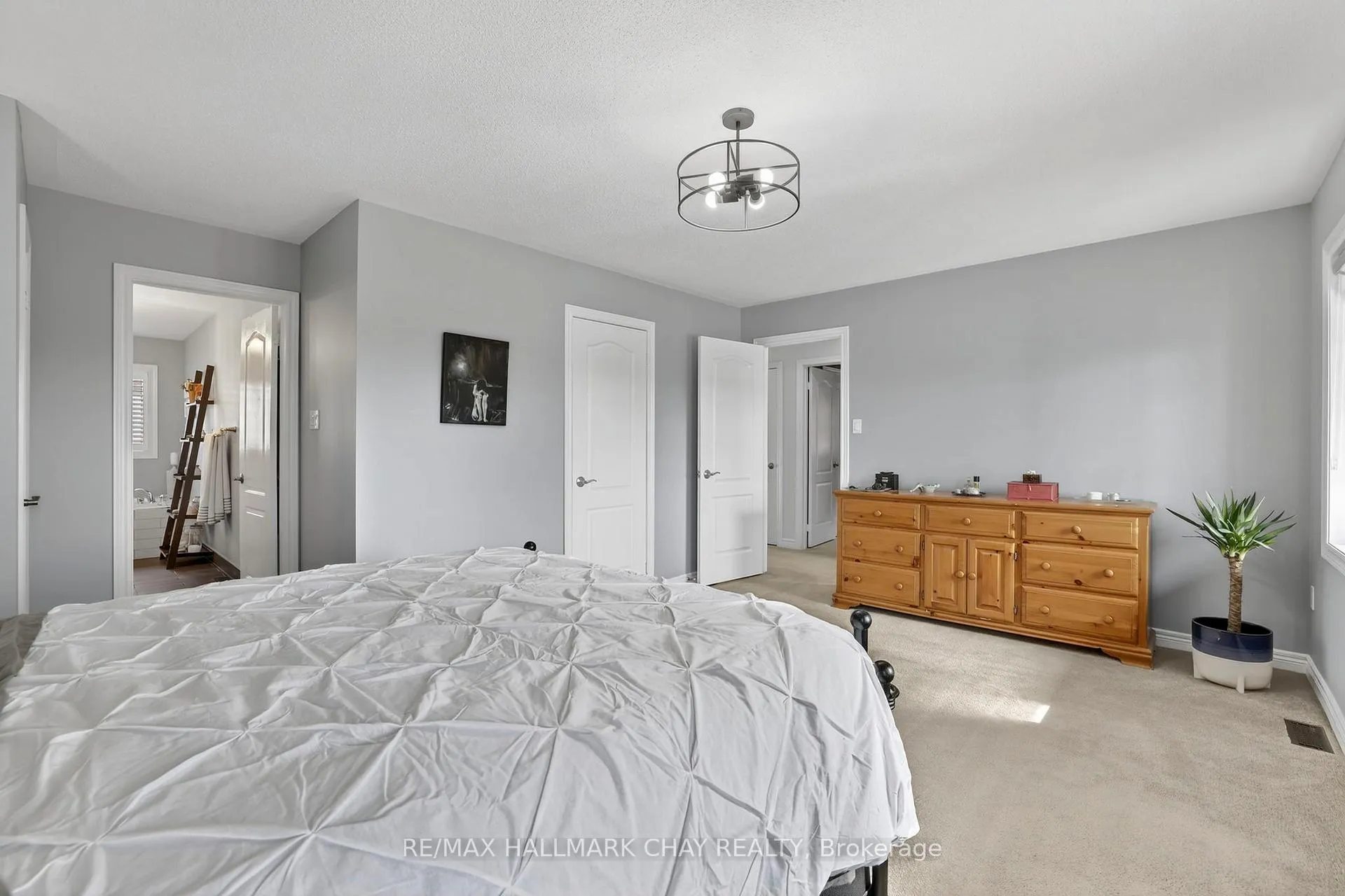 Photo 23 of 110 Birkshire Drive, Aurora, Bayview Wellington — HOMEH