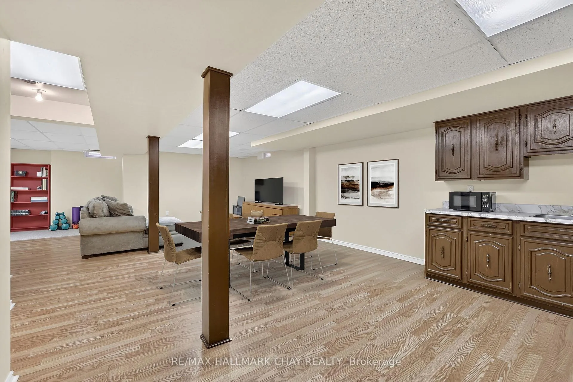 Photo 32 of 110 Birkshire Drive, Aurora, Bayview Wellington — HOMEH