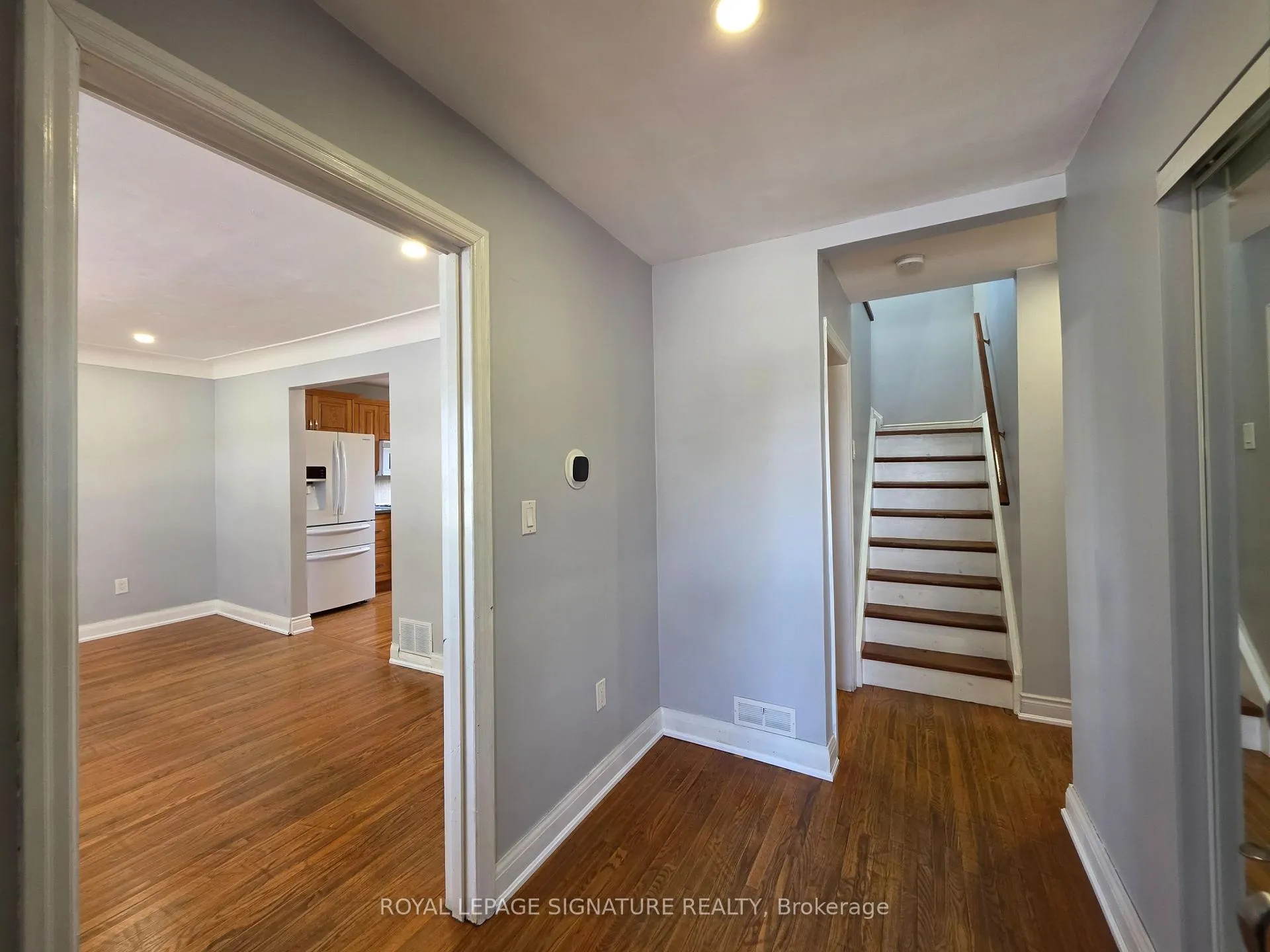 Photo 2 of Unit Upper Level, 100 Corman Avenue, Hamilton, Stoney Creek — HOMEH
