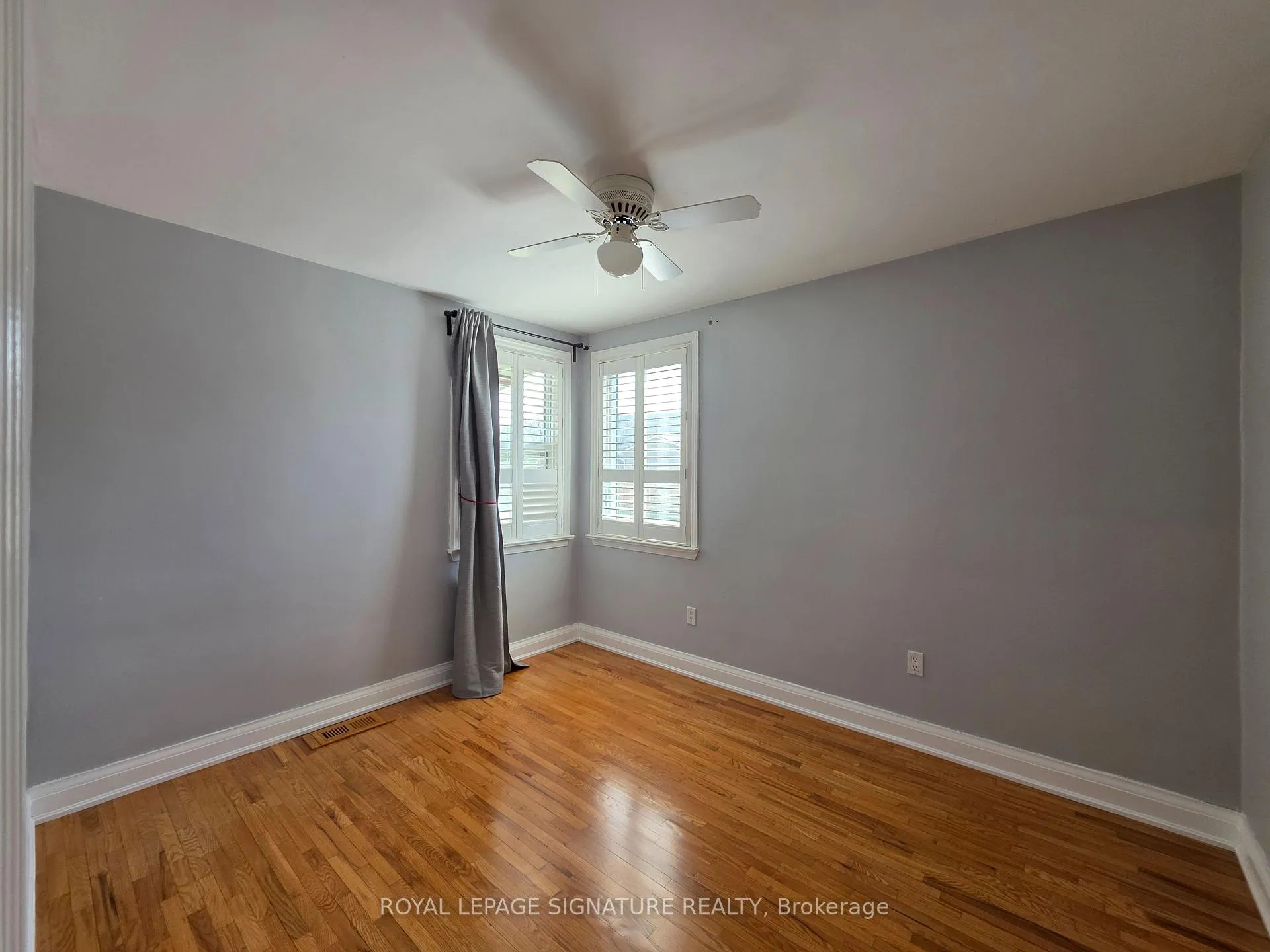 Photo 11 of Unit Upper Level, 100 Corman Avenue, Hamilton, Stoney Creek — HOMEH